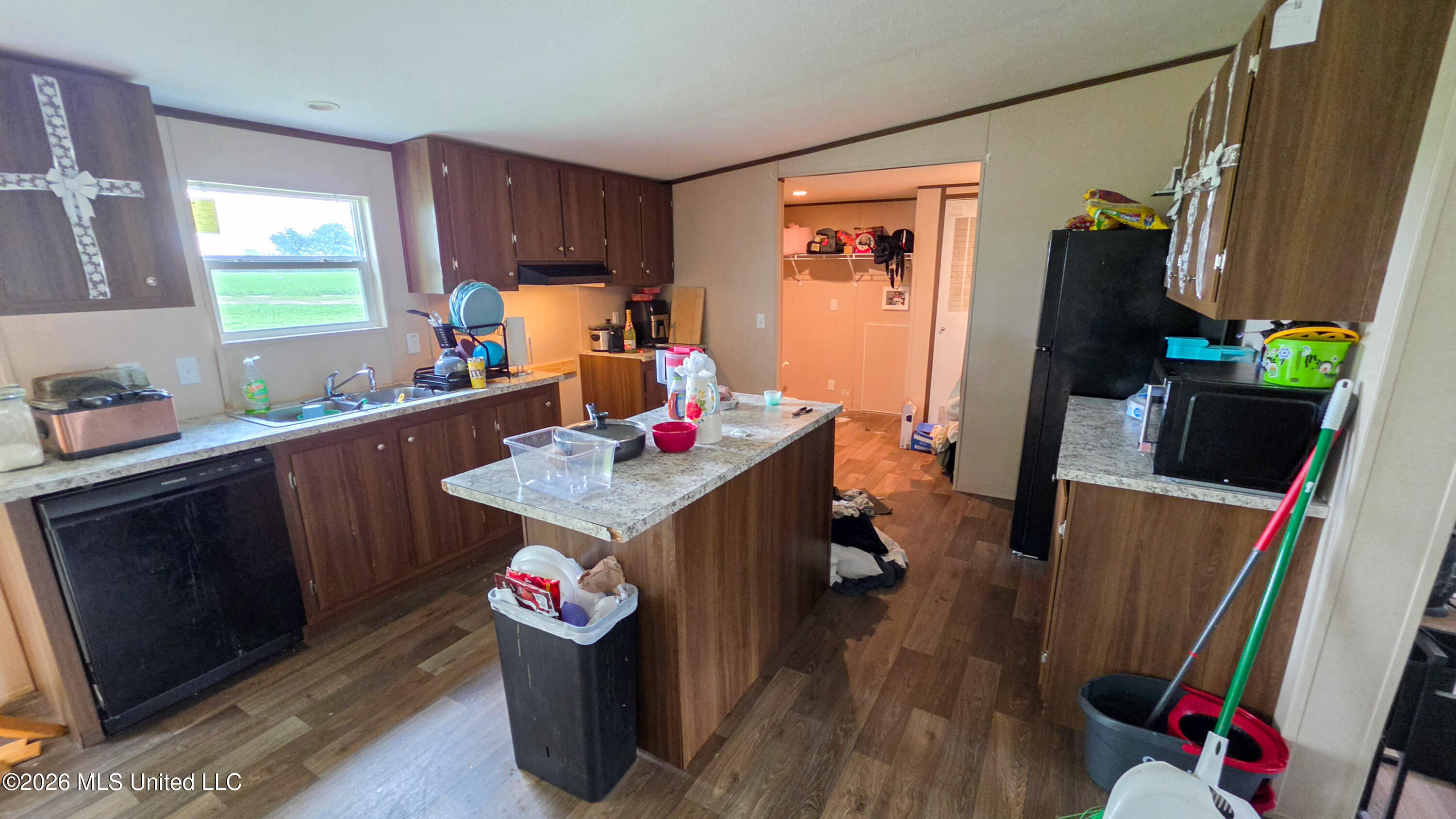 755 W Bobo Road Property Photo 7