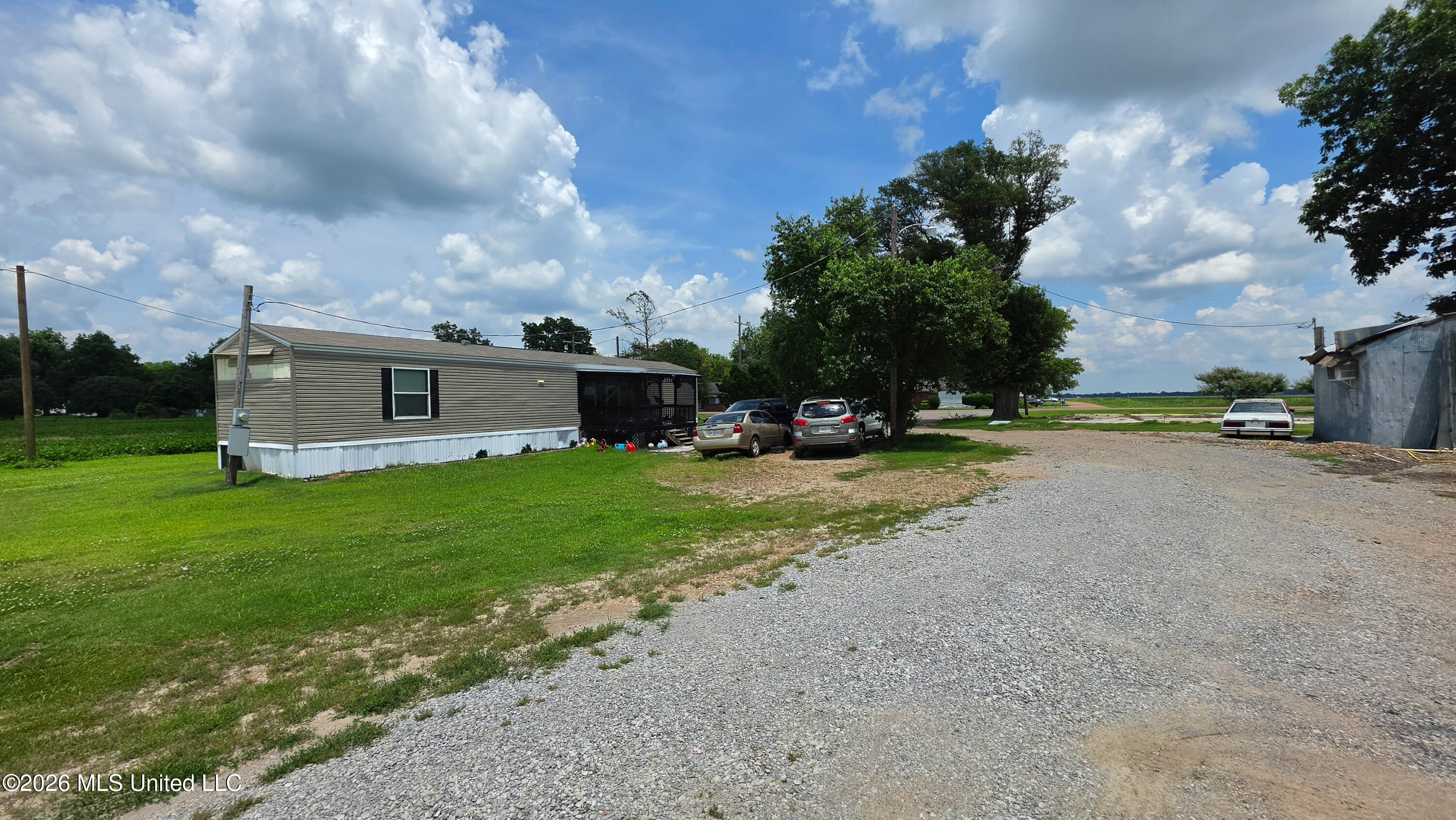755 W Bobo Road Property Photo 24