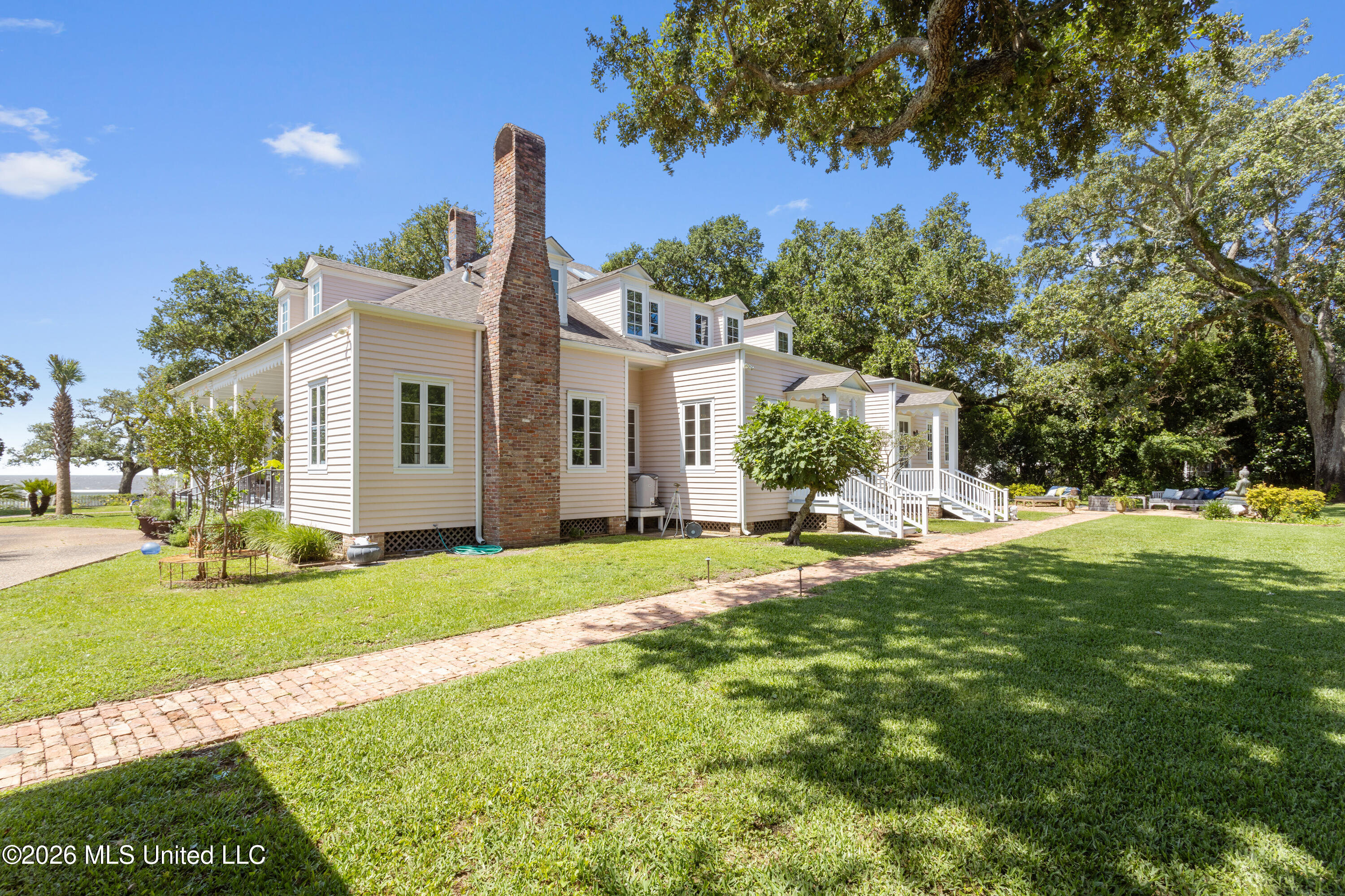 625 E Scenic Drive Property Photo 173
