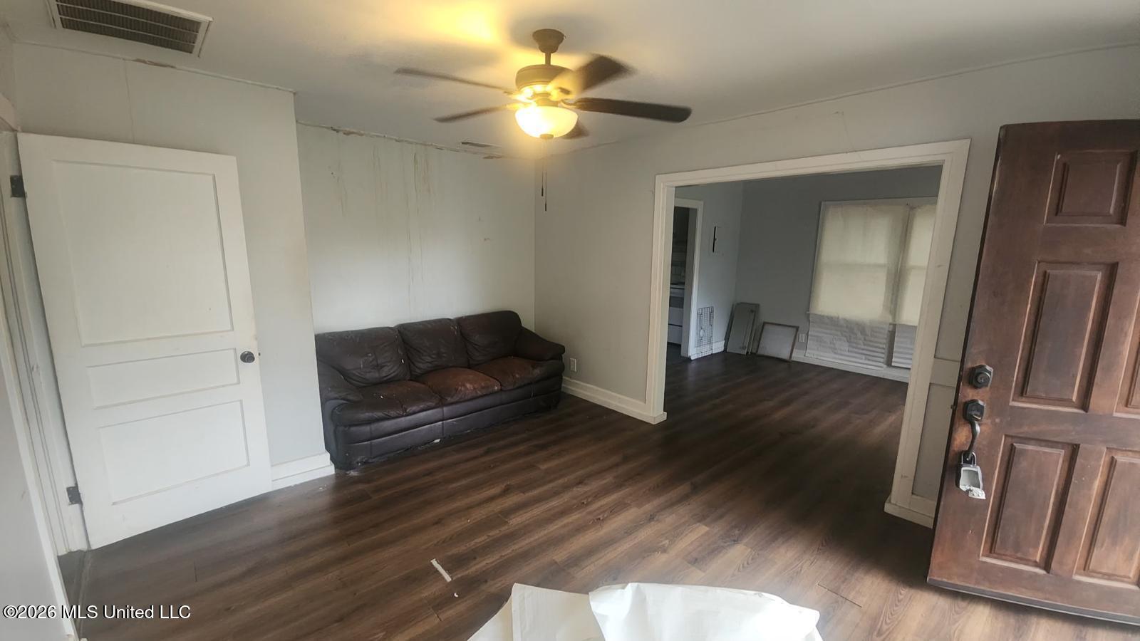 1681 Vine Street Property Photo 2