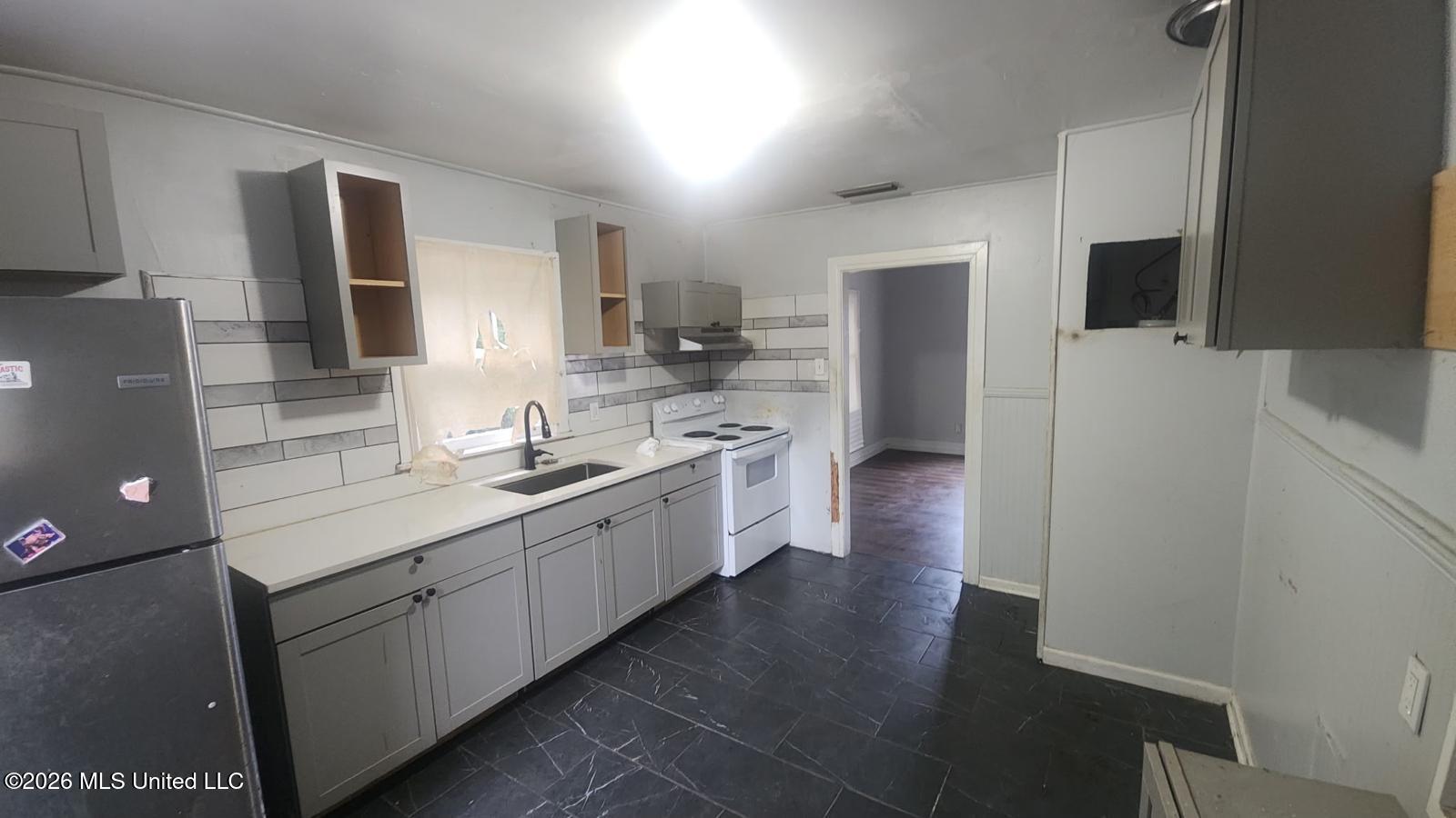 1681 Vine Street Property Photo 3