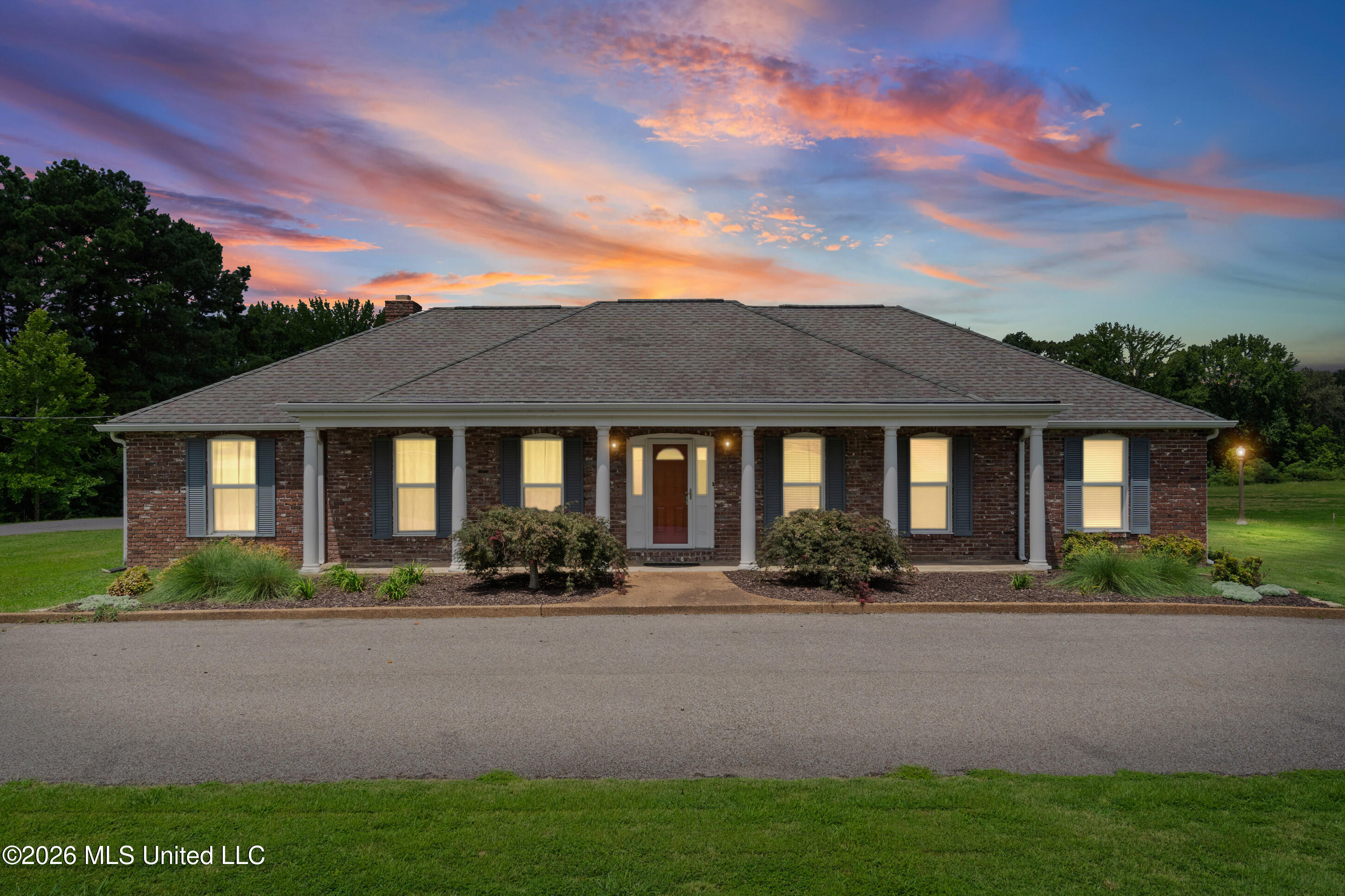 123 S Malone Road Property Photo 2