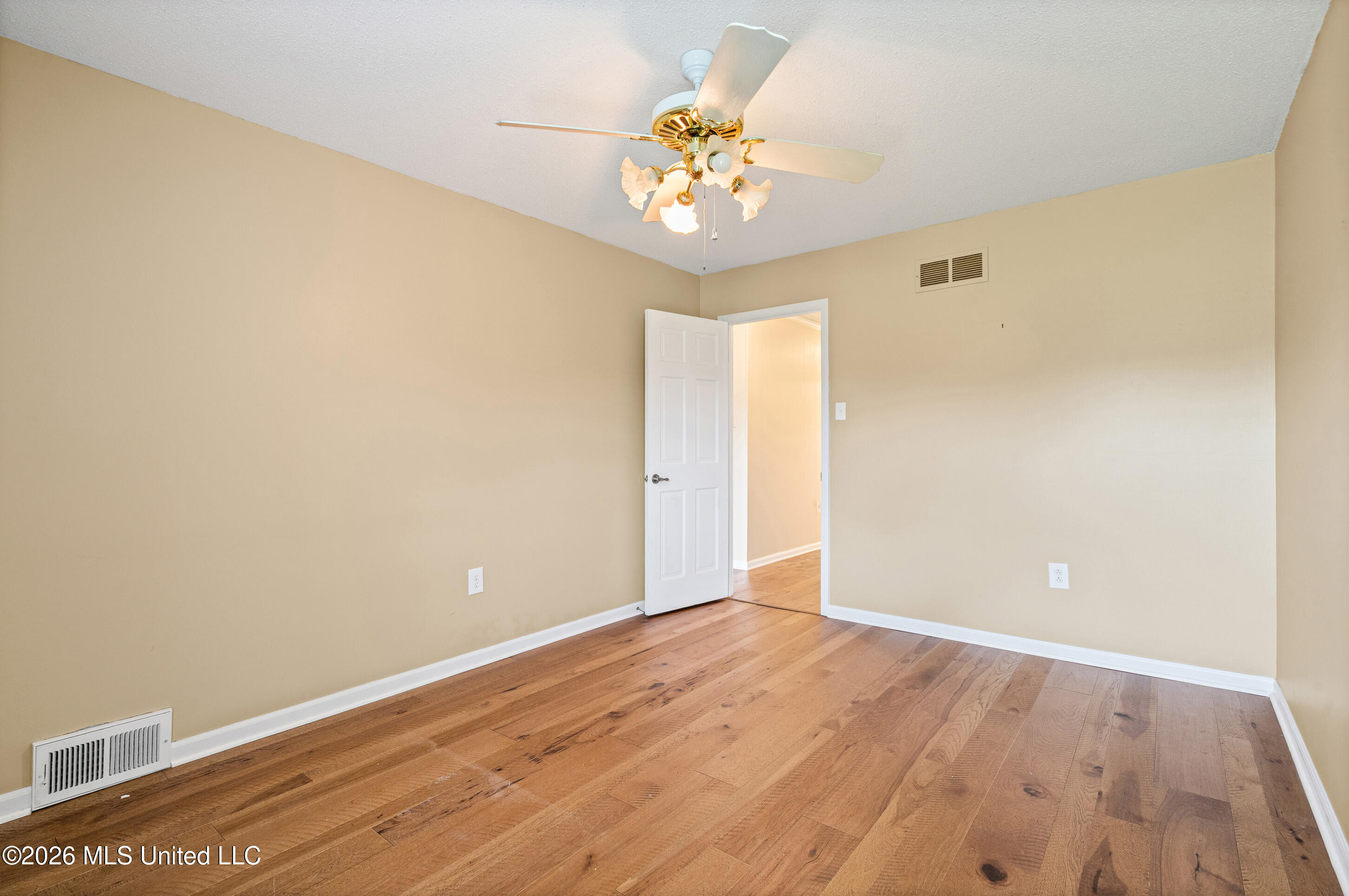 123 S Malone Road Property Photo 25