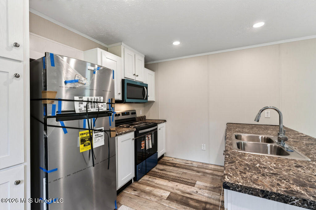 7729 Narcissus Drive Property Photo 3