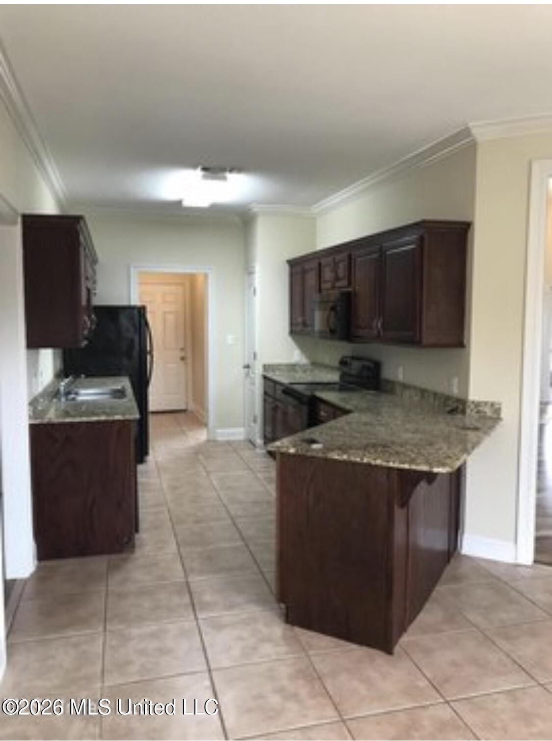 6805 Dickens Way Drive Property Photo 3