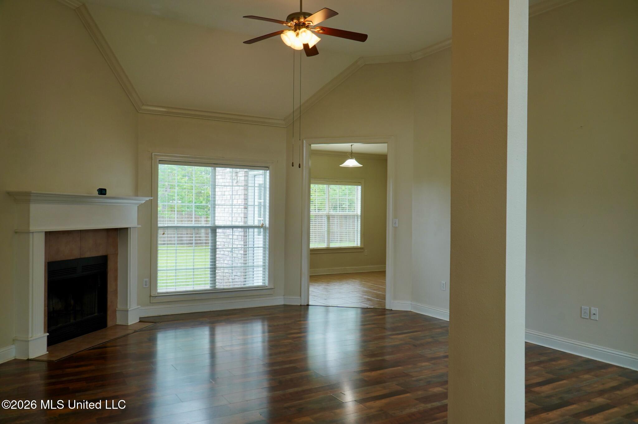 6805 Dickens Way Drive Property Photo 4