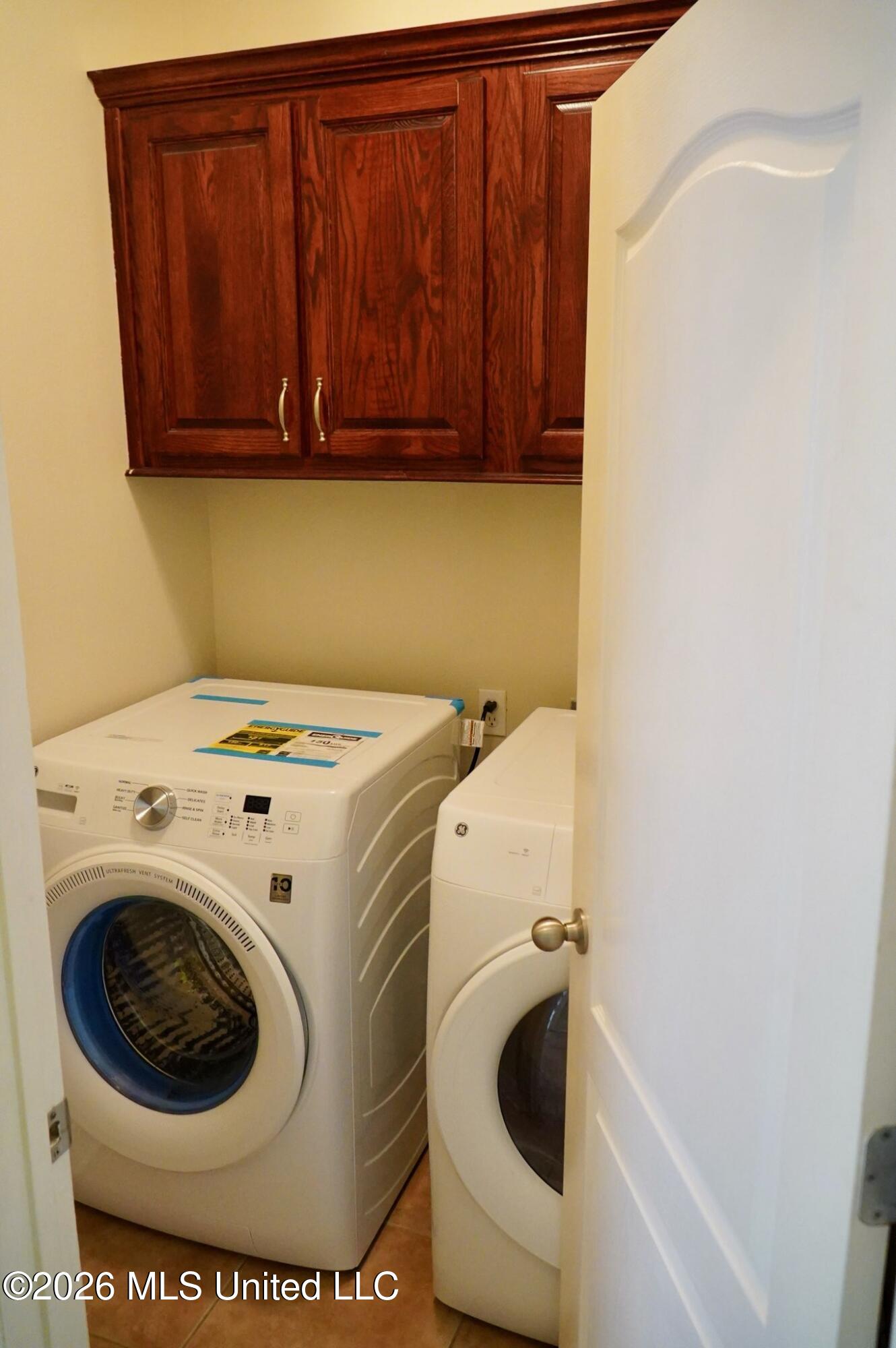 6805 Dickens Way Drive Property Photo 11