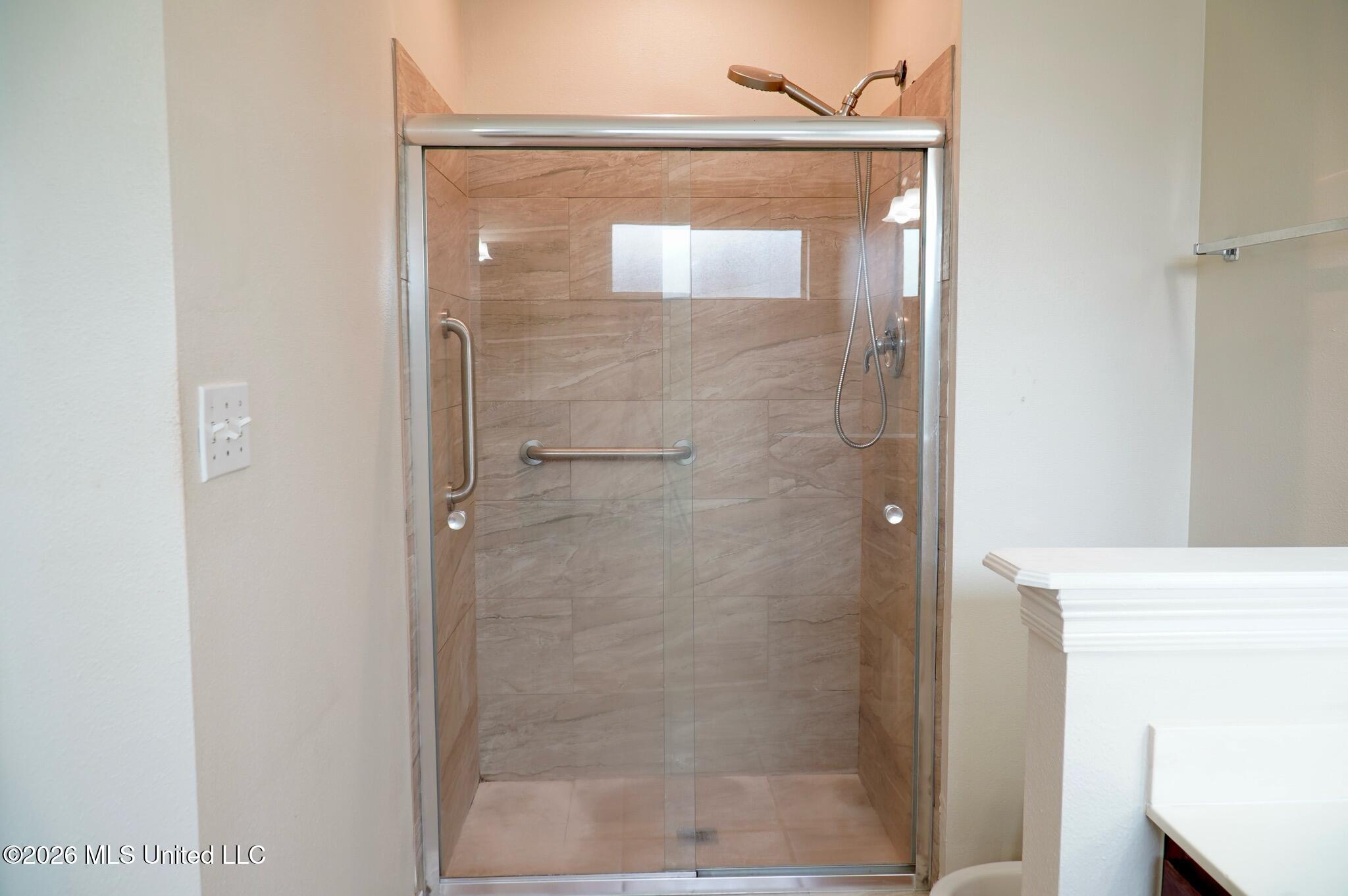 6805 Dickens Way Drive Property Photo 13