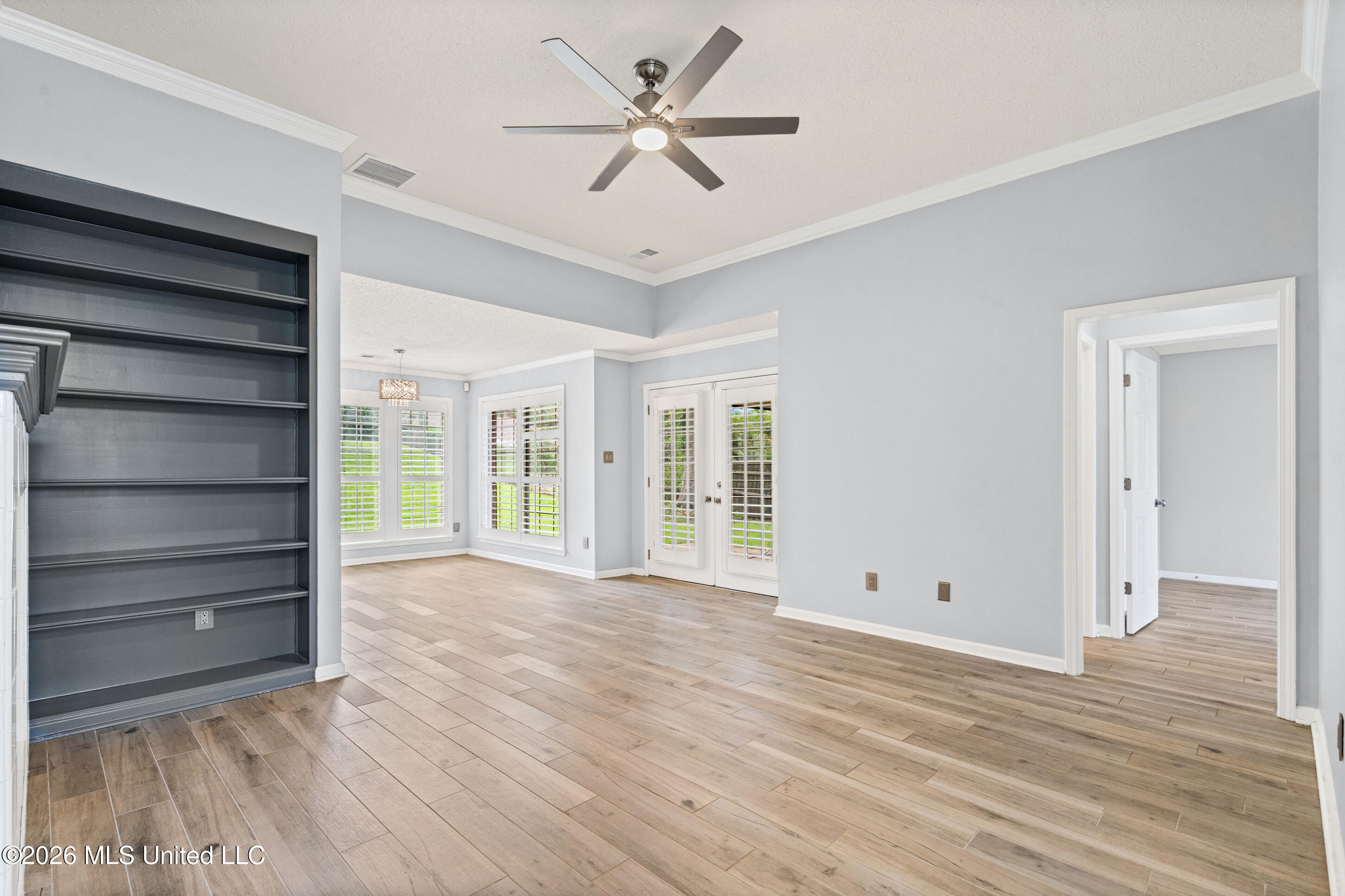 5402 Peach Trail Drive Property Photo 7