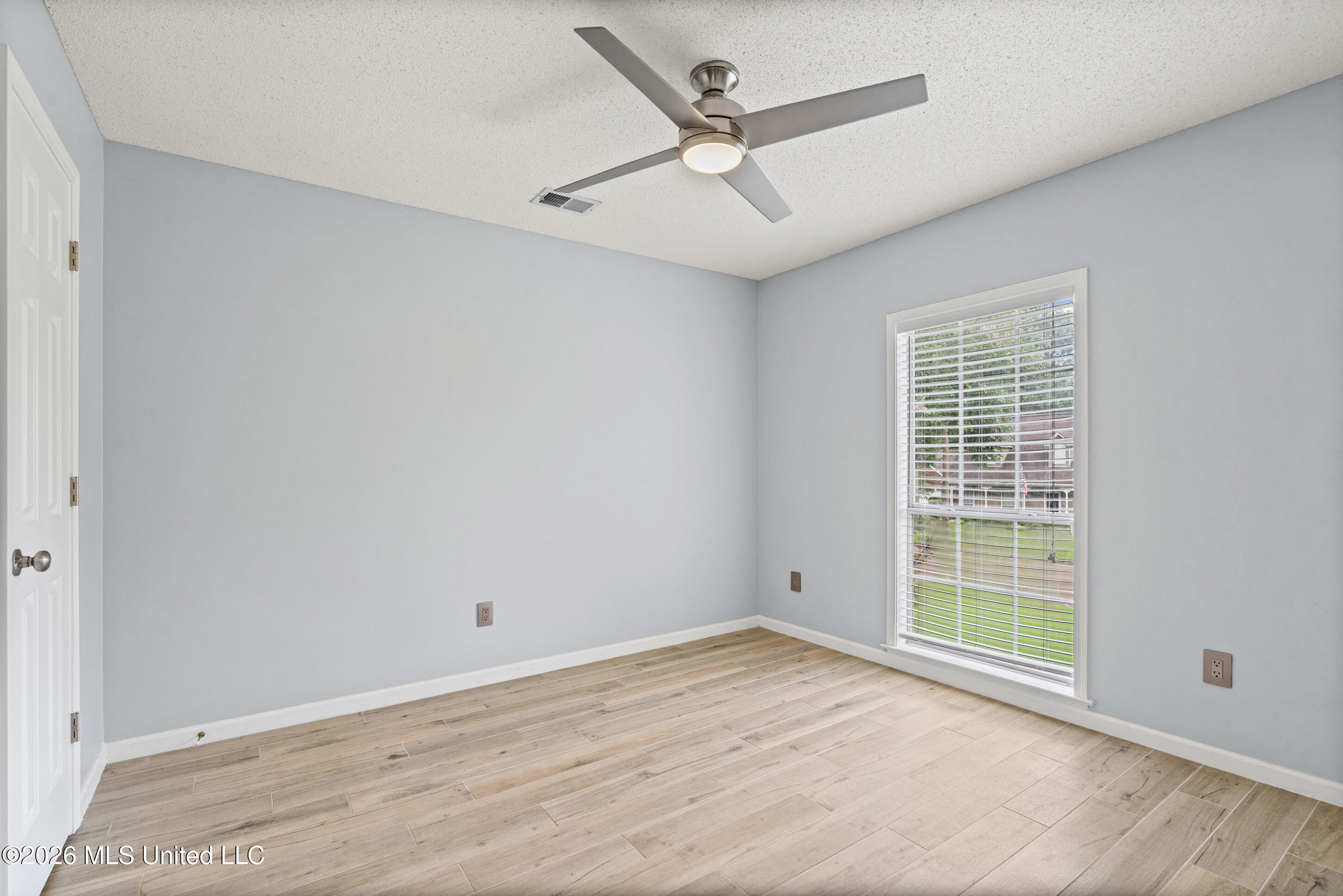 5402 Peach Trail Drive Property Photo 11