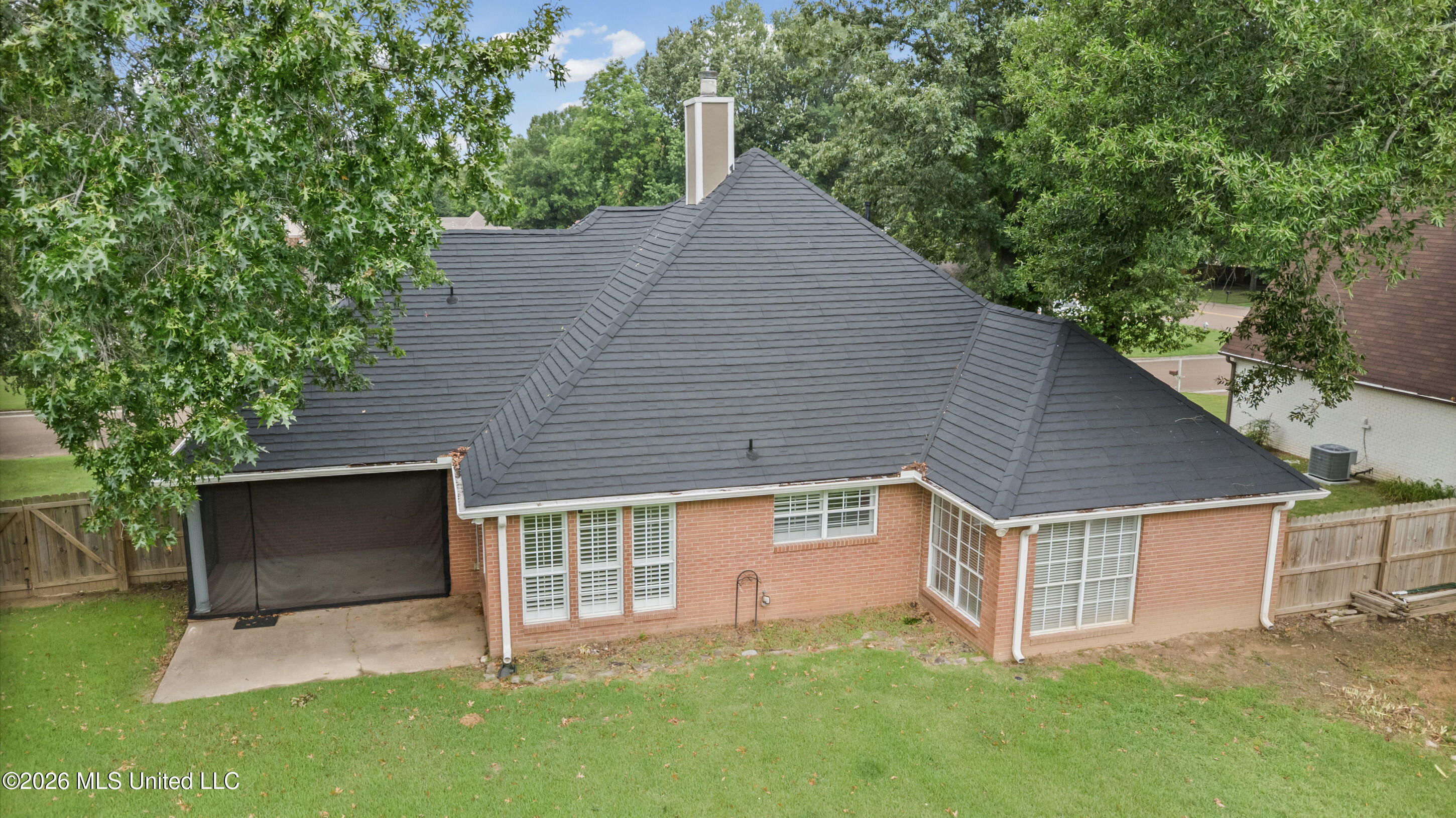 5402 Peach Trail Drive Property Photo 30