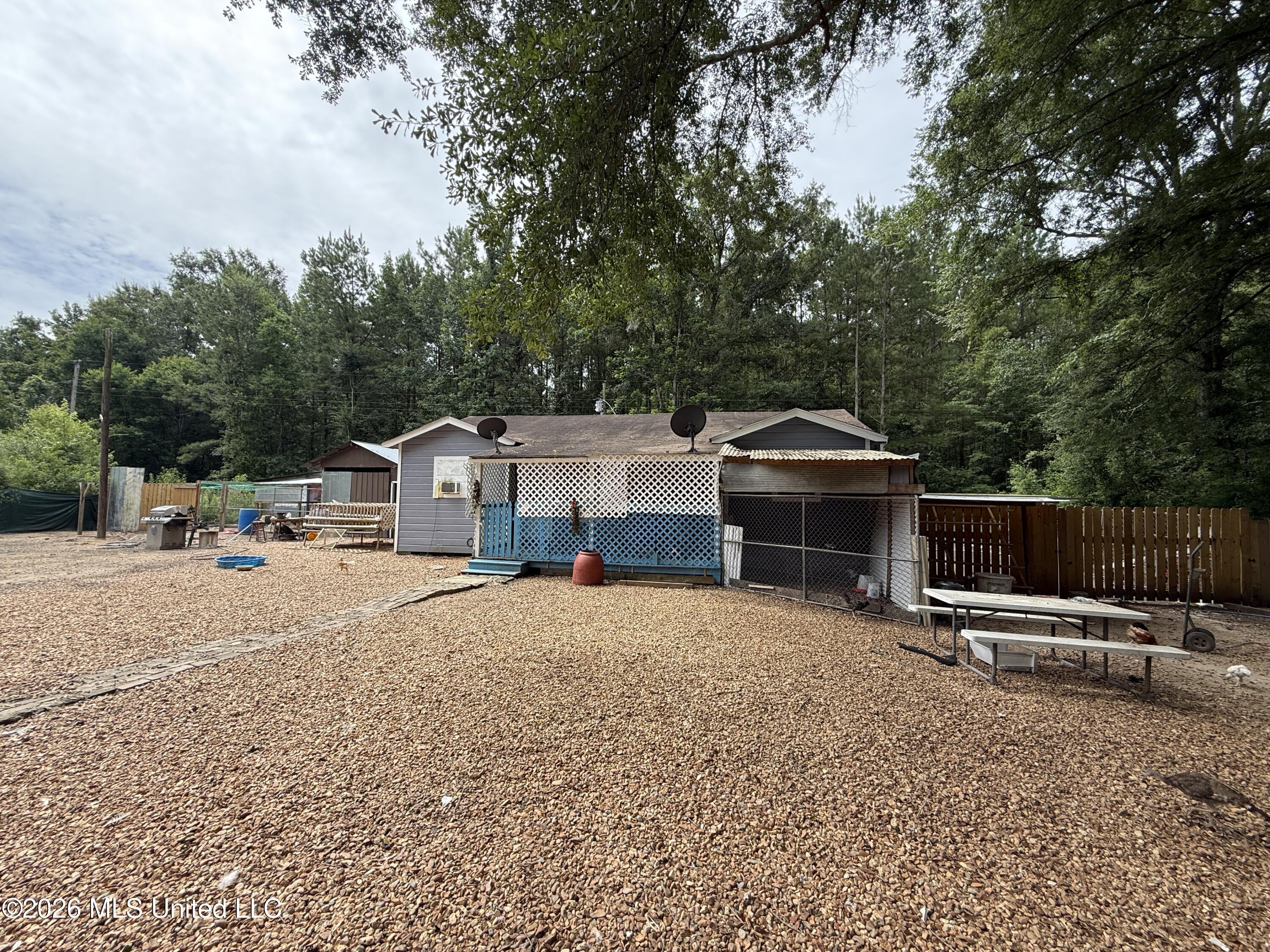 488 Dykes Road Property Photo 5