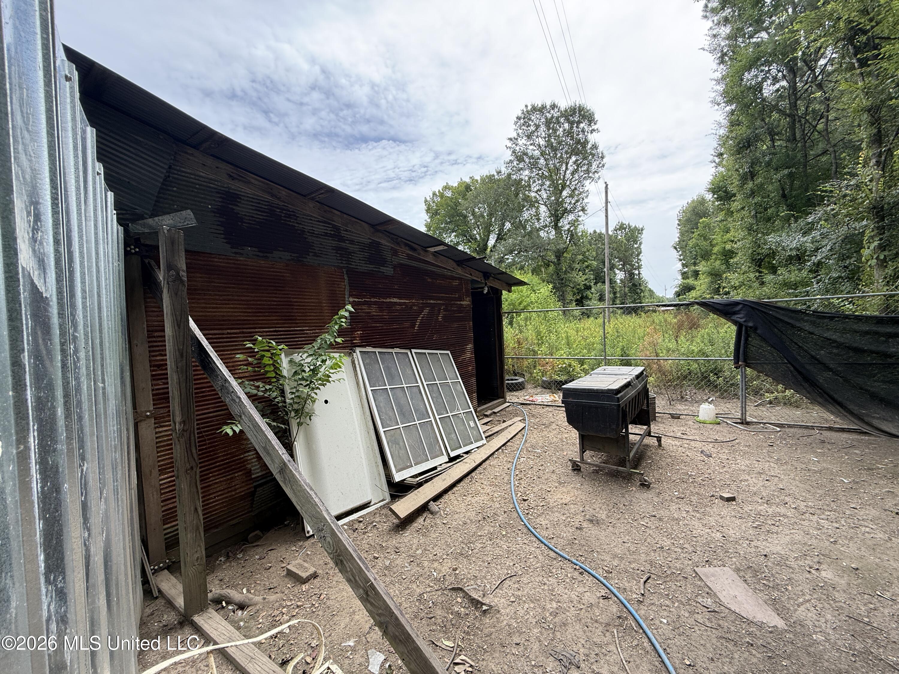 488 Dykes Road Property Photo 17