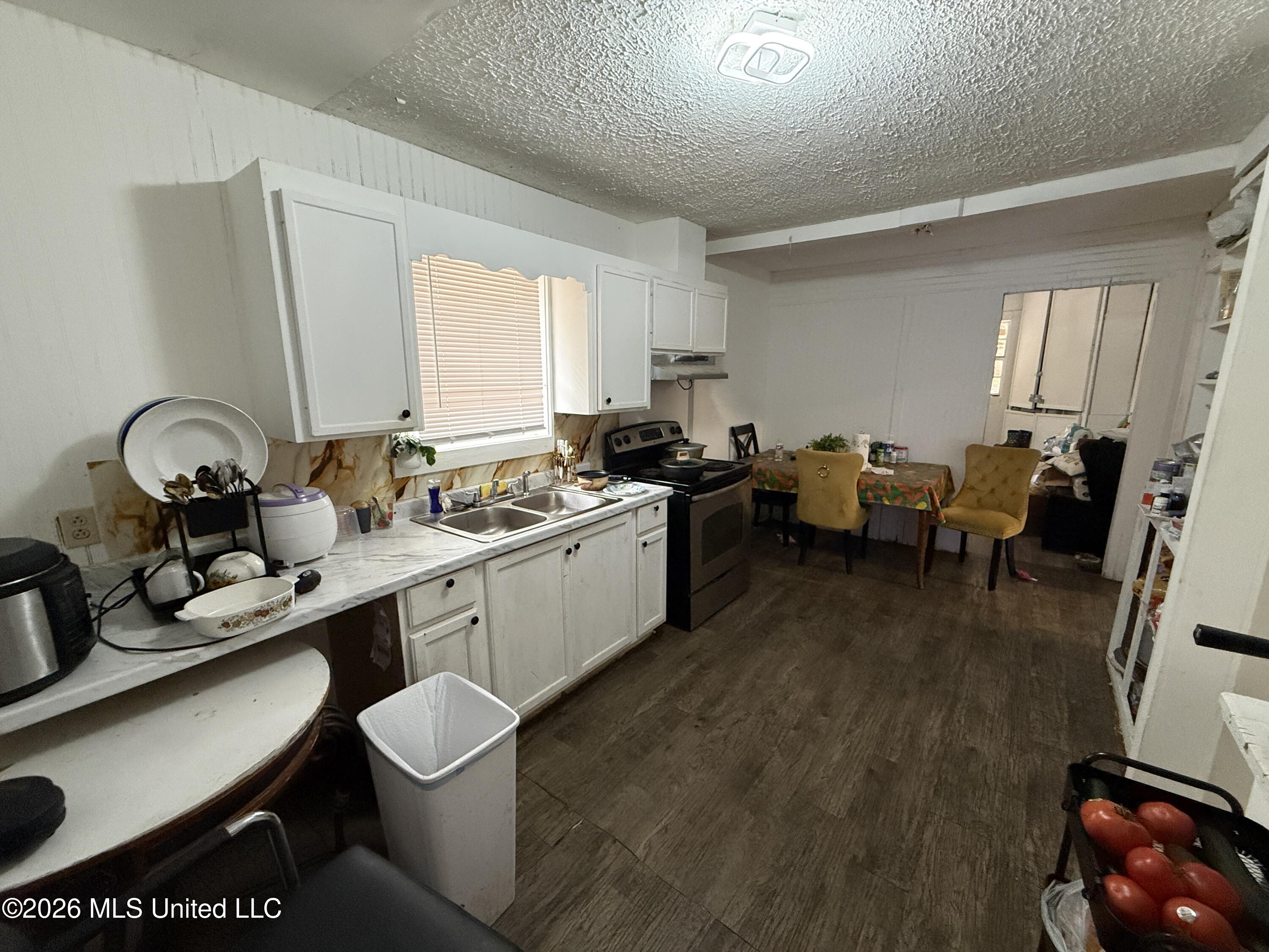 488 Dykes Road Property Photo 41