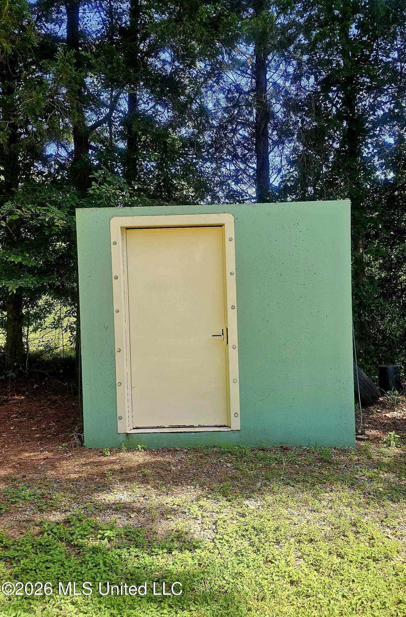 291 Henderson Road Property Photo 4