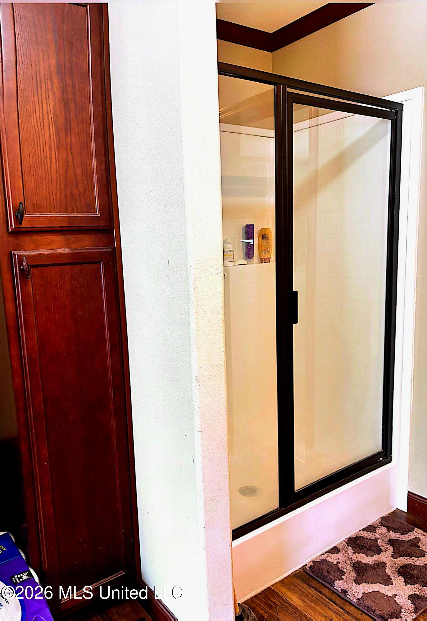 291 Henderson Road Property Photo 13