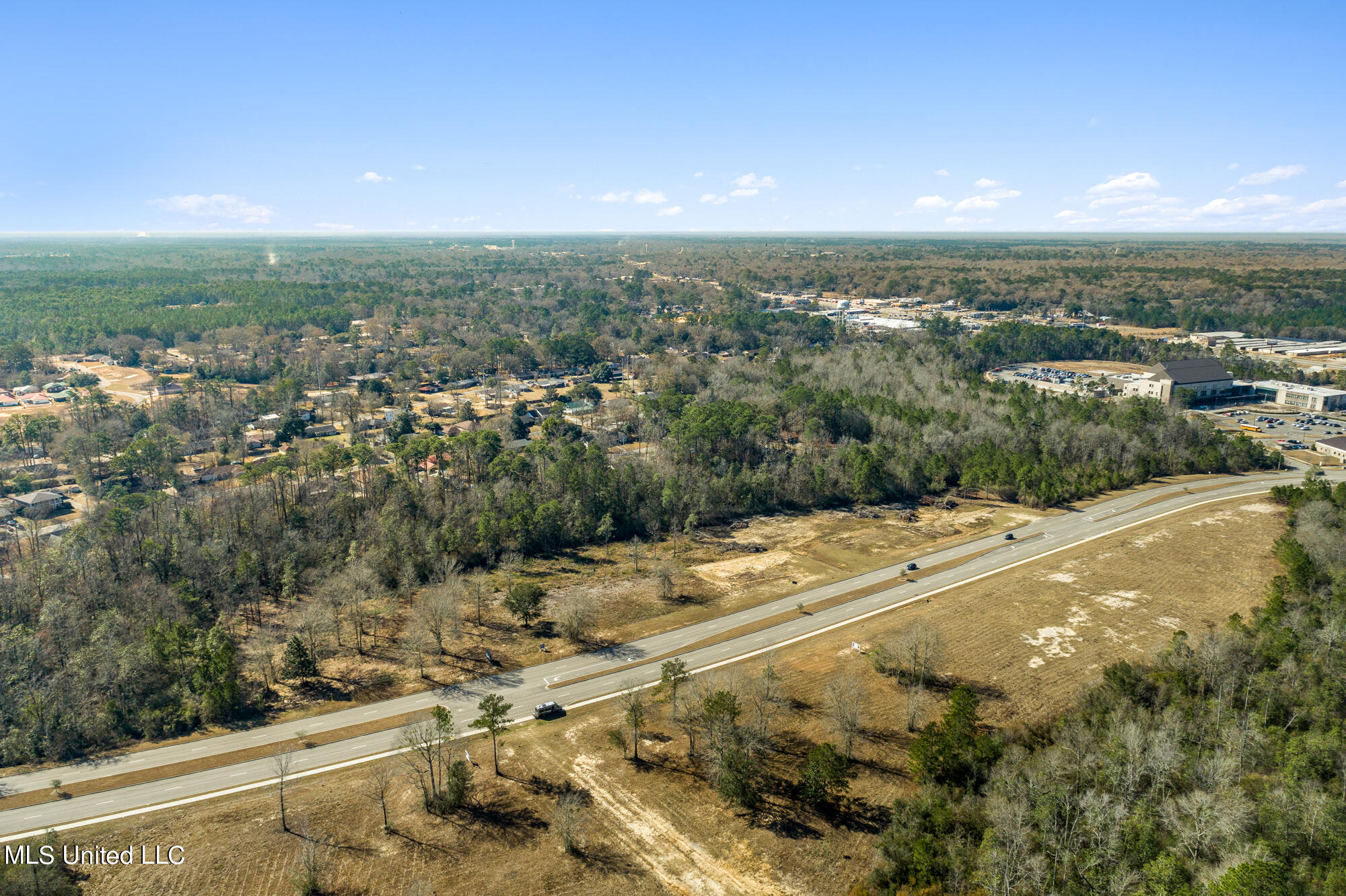 00 Highland Parkway Property Photo 1
