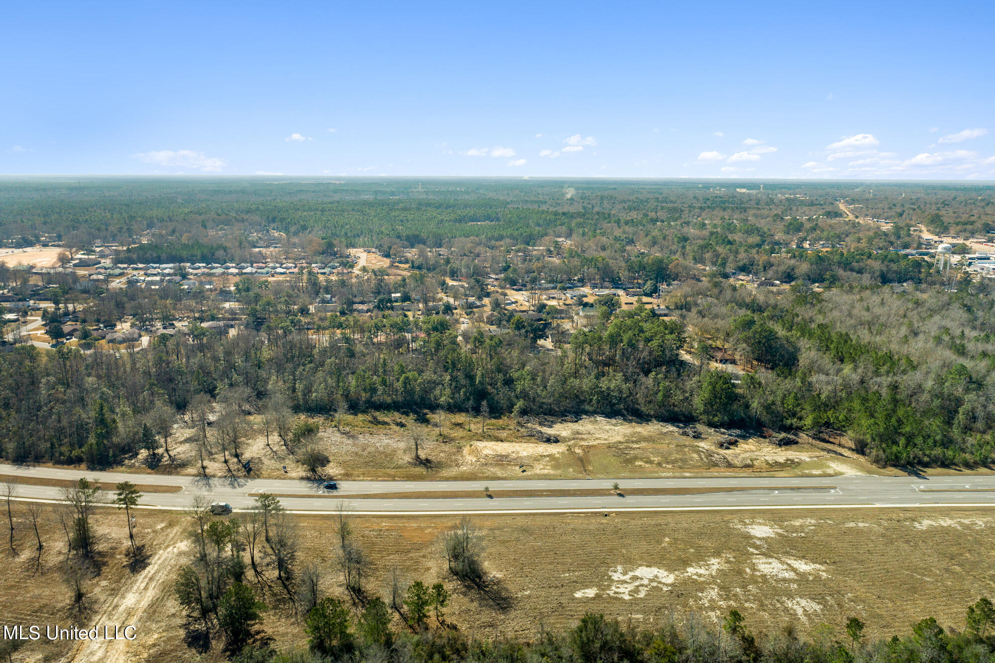 00 Highland Parkway Property Photo 2