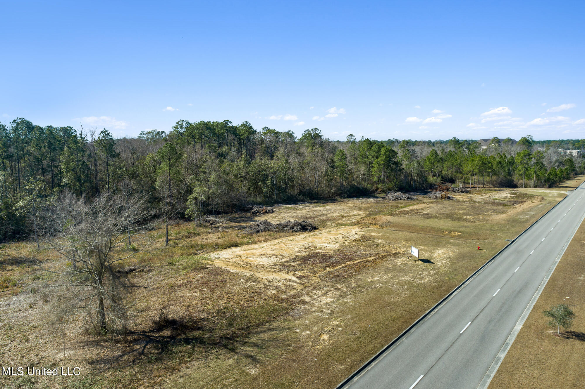 00 Highland Parkway Property Photo 7