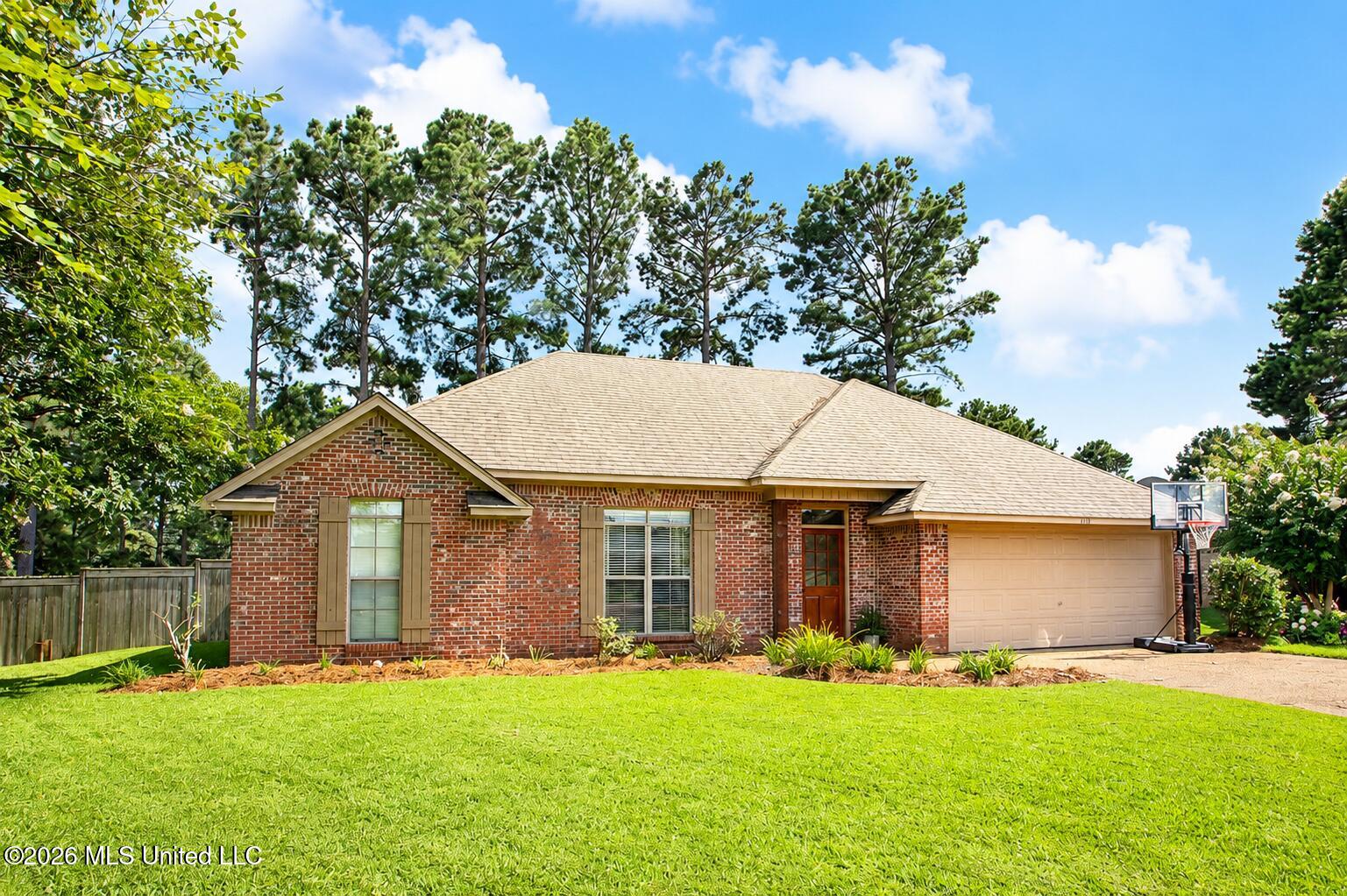106 Avery Court Property Photo 1