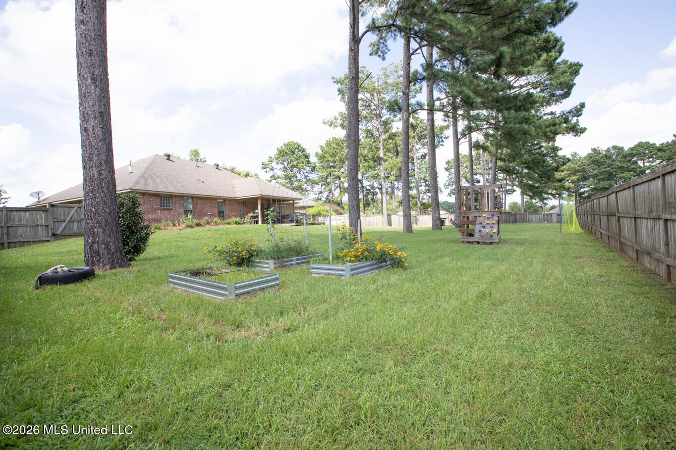 106 Avery Court Property Photo 3