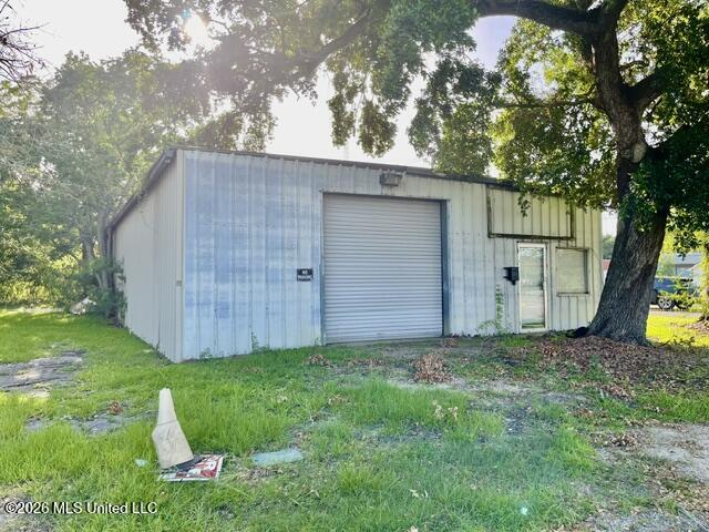 2725 26th Avenue Property Photo 8