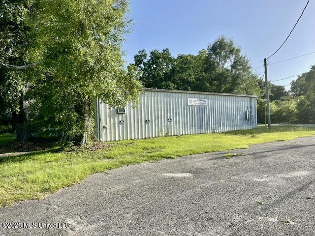 2725 26th Avenue Property Photo 10