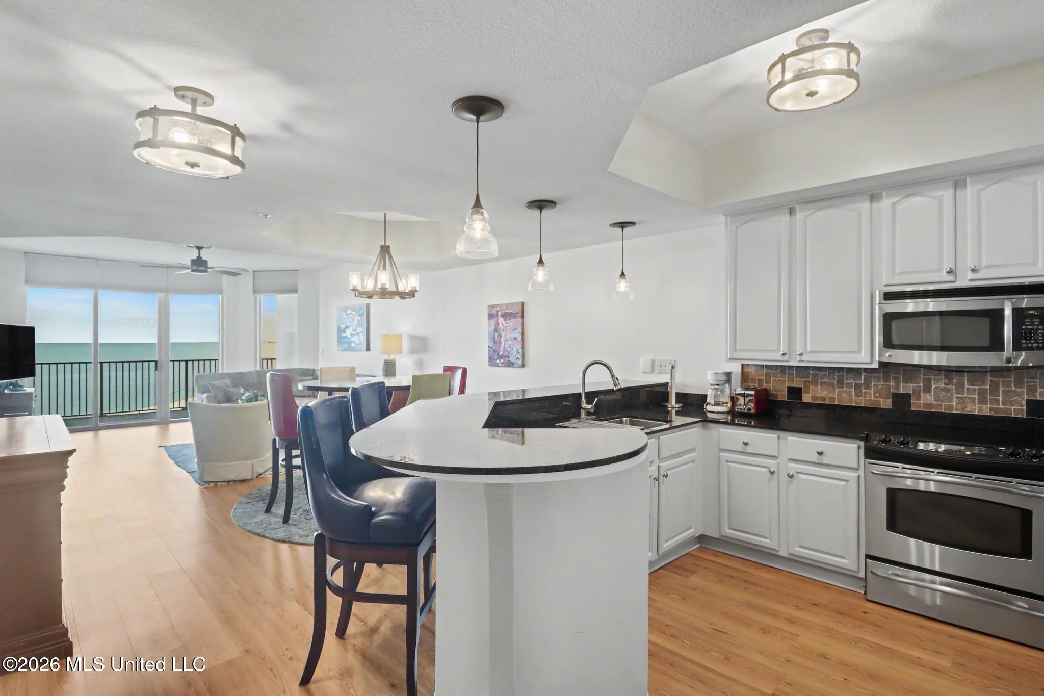 2668 Beach Boulevard Property Photo 6
