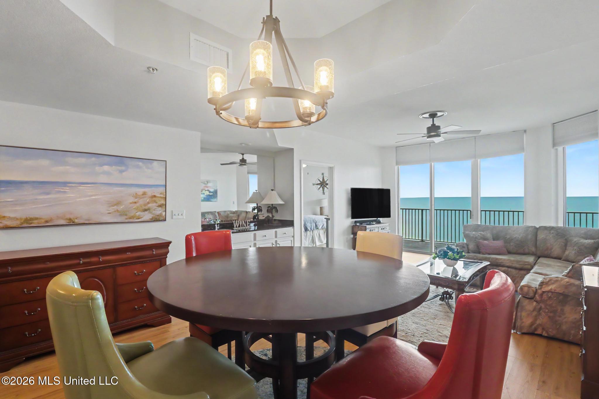 2668 Beach Boulevard Property Photo 10