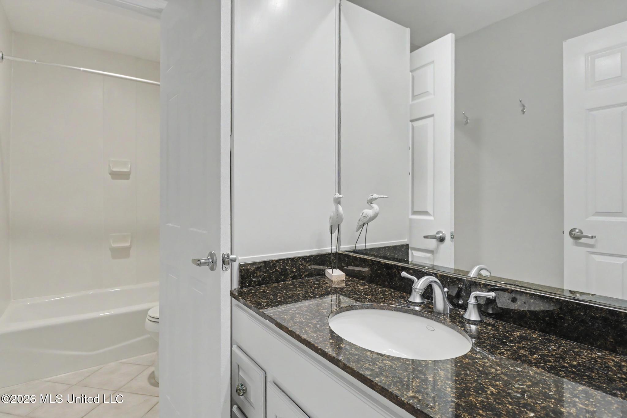 2668 Beach Boulevard Property Photo 14