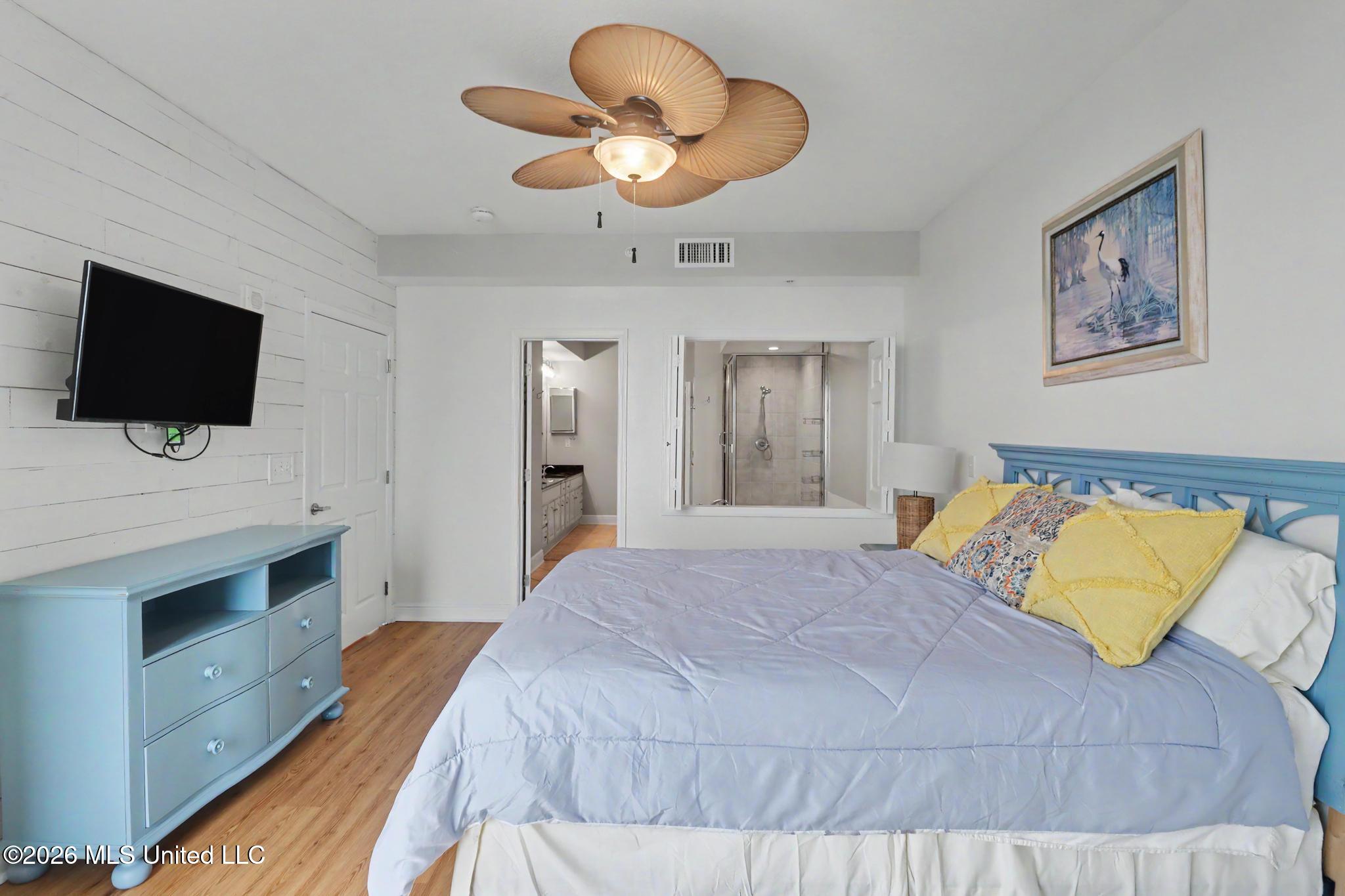 2668 Beach Boulevard Property Photo 18