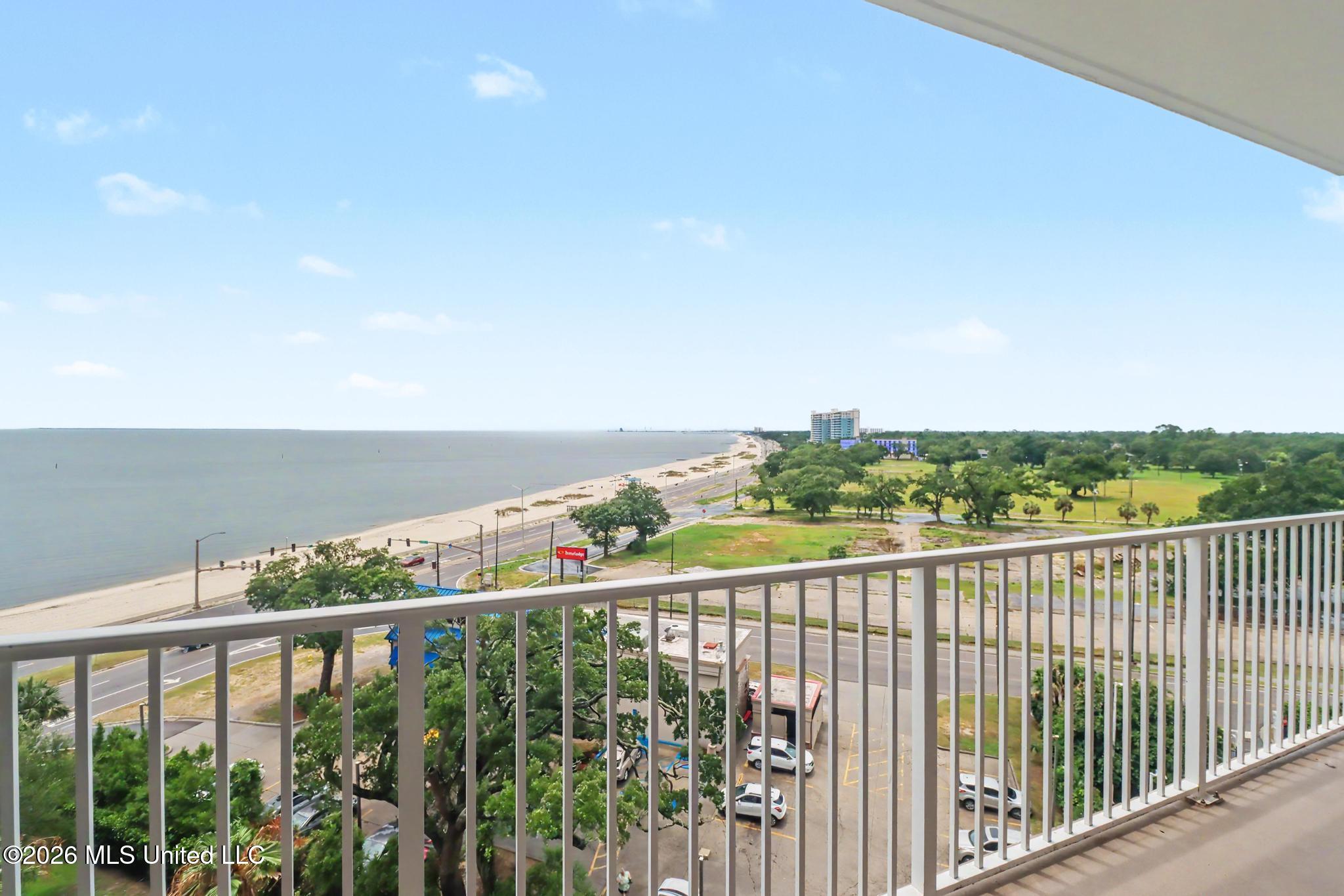 2668 Beach Boulevard Property Photo 22