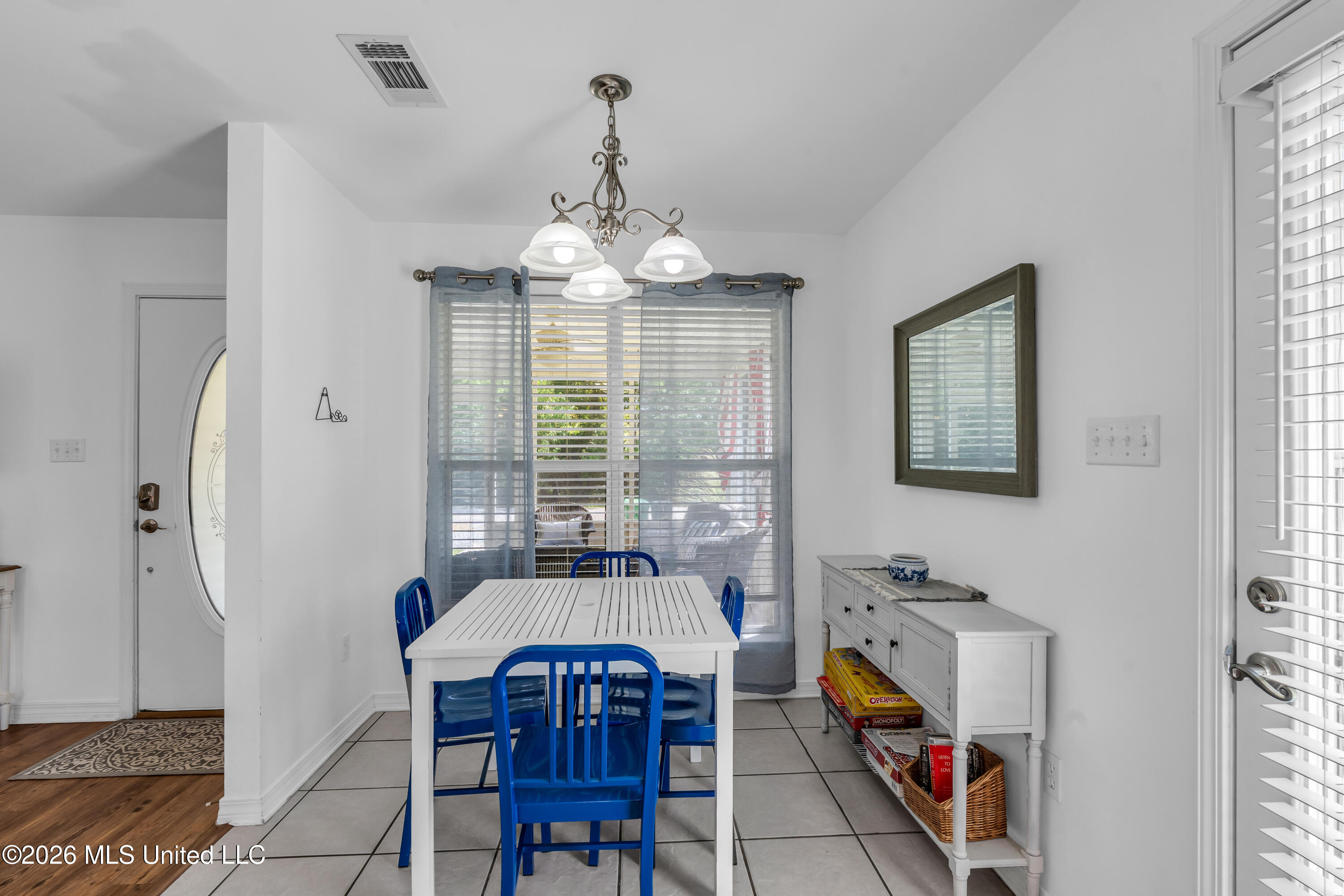329 Davis Street Property Photo 8