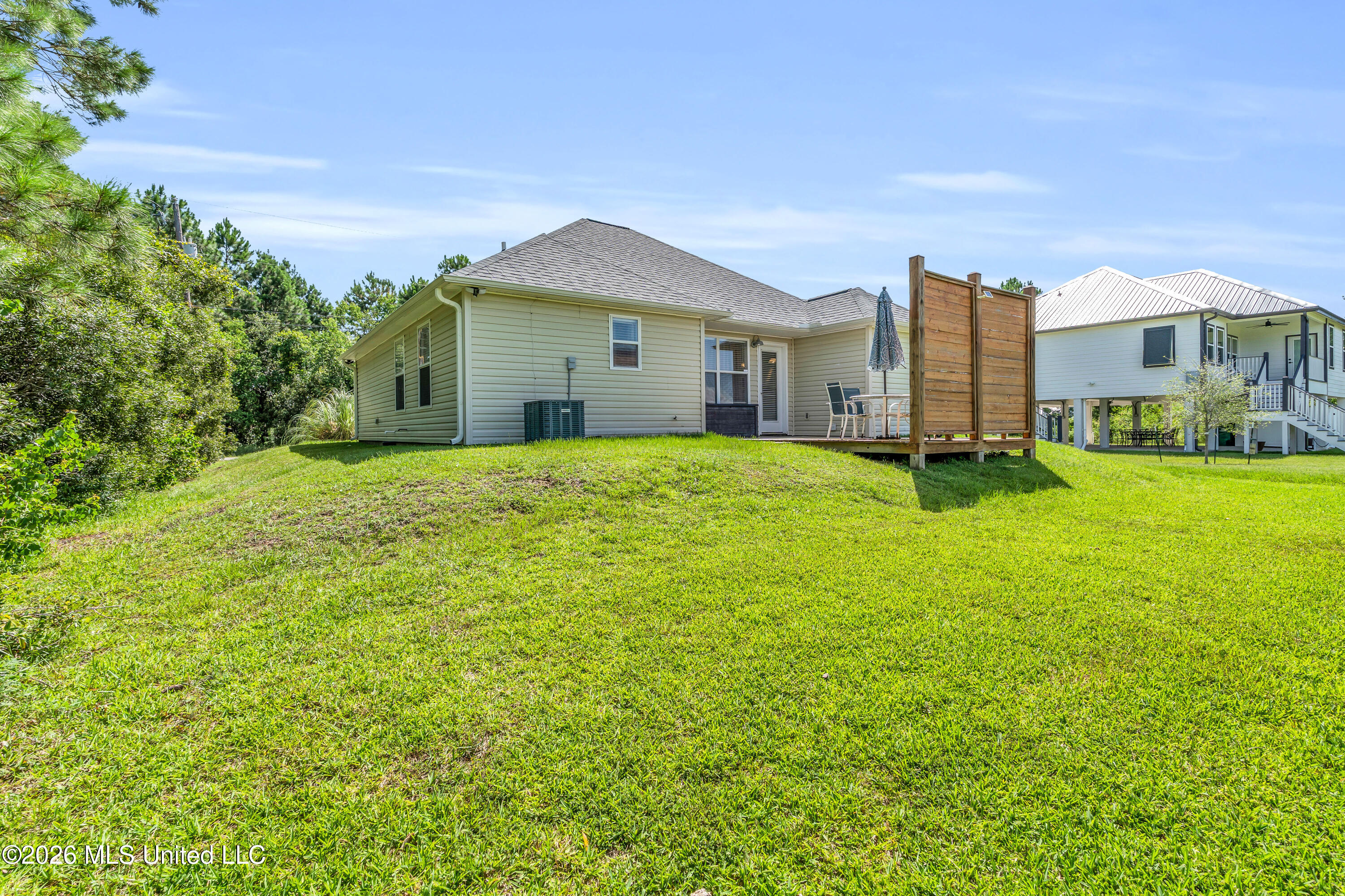 329 Davis Street Property Photo 18
