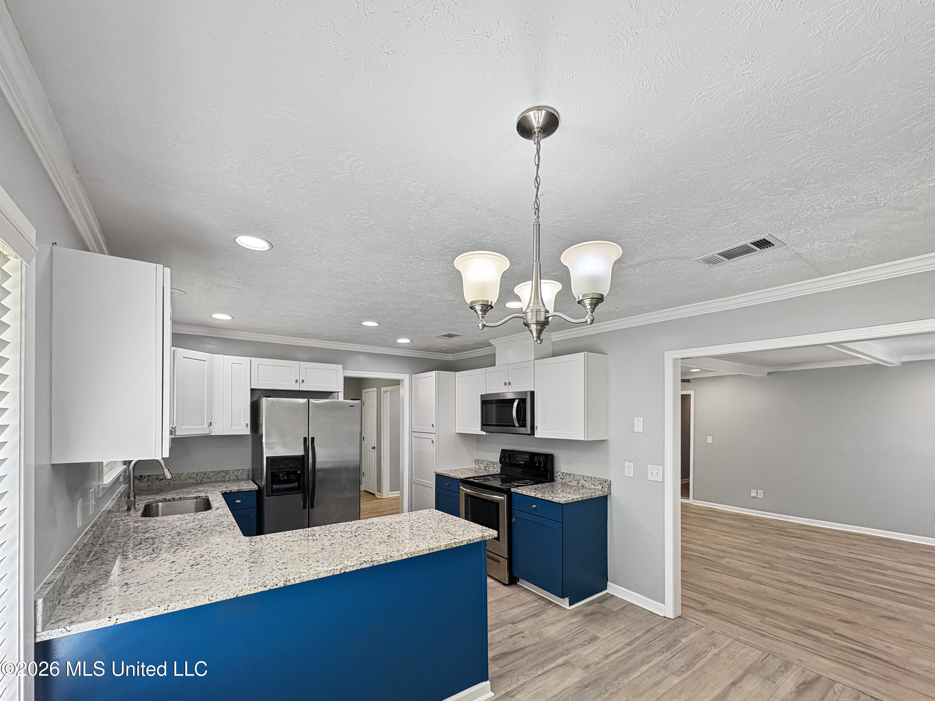 200 Poplar Drive Property Photo 12