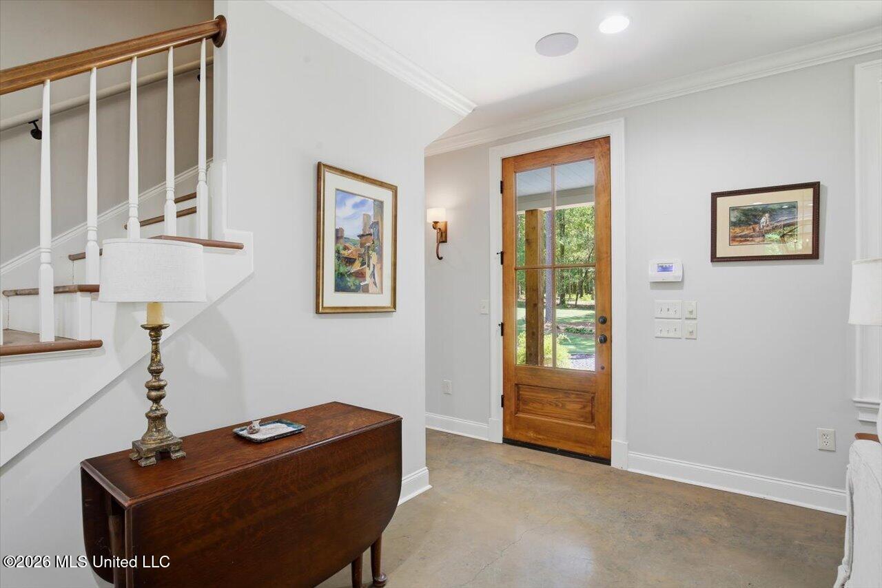103 Lakeshore Cove Property Photo 8