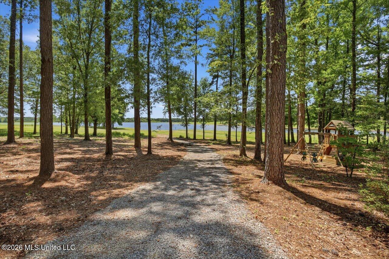 103 Lakeshore Cove Property Photo 40