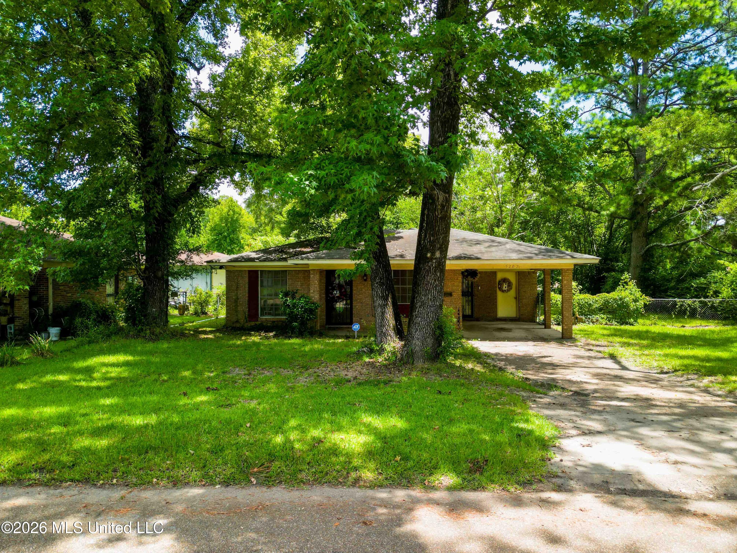5202 Ginger Drive Property Photo 1