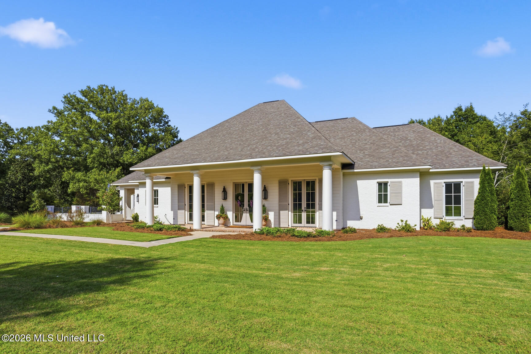 149 Calumet Drive Property Photo 2