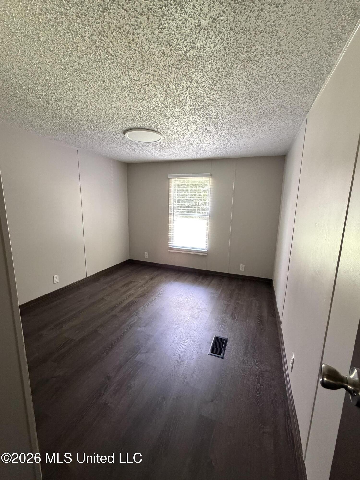 88 Embry Road Property Photo 8