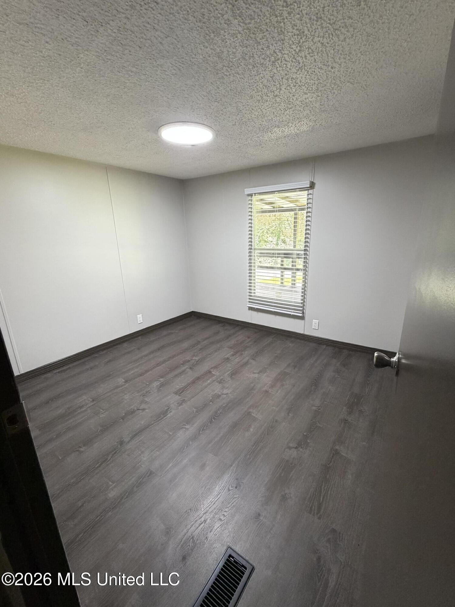 88 Embry Road Property Photo 9