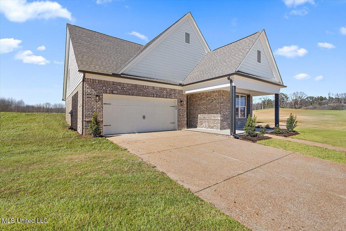 815 Quitman Court Property Photo 2