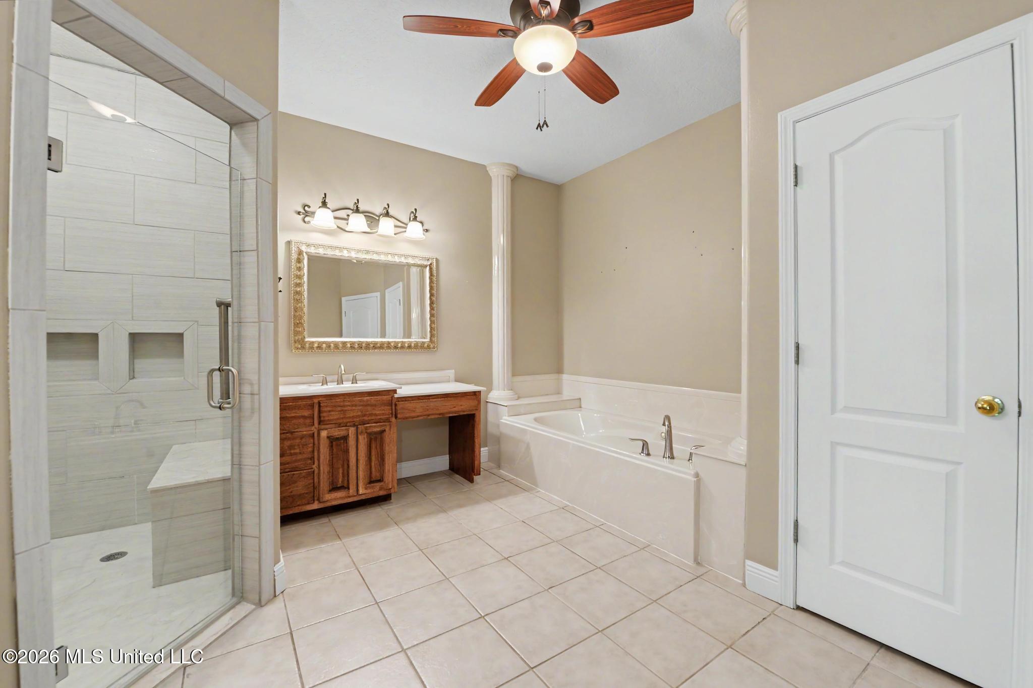 7504 Park Ridge Drive Property Photo 22
