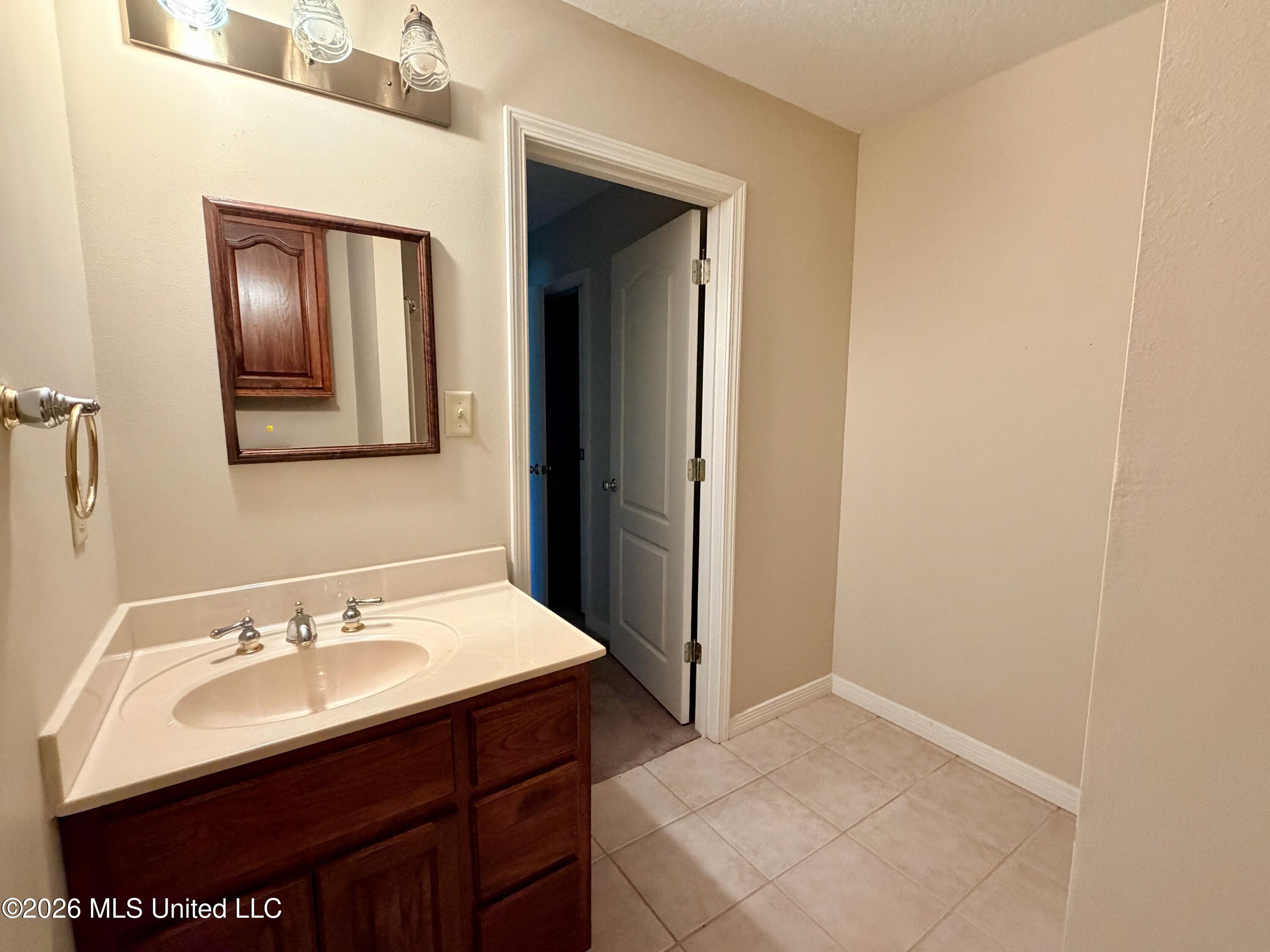 7504 Park Ridge Drive Property Photo 33