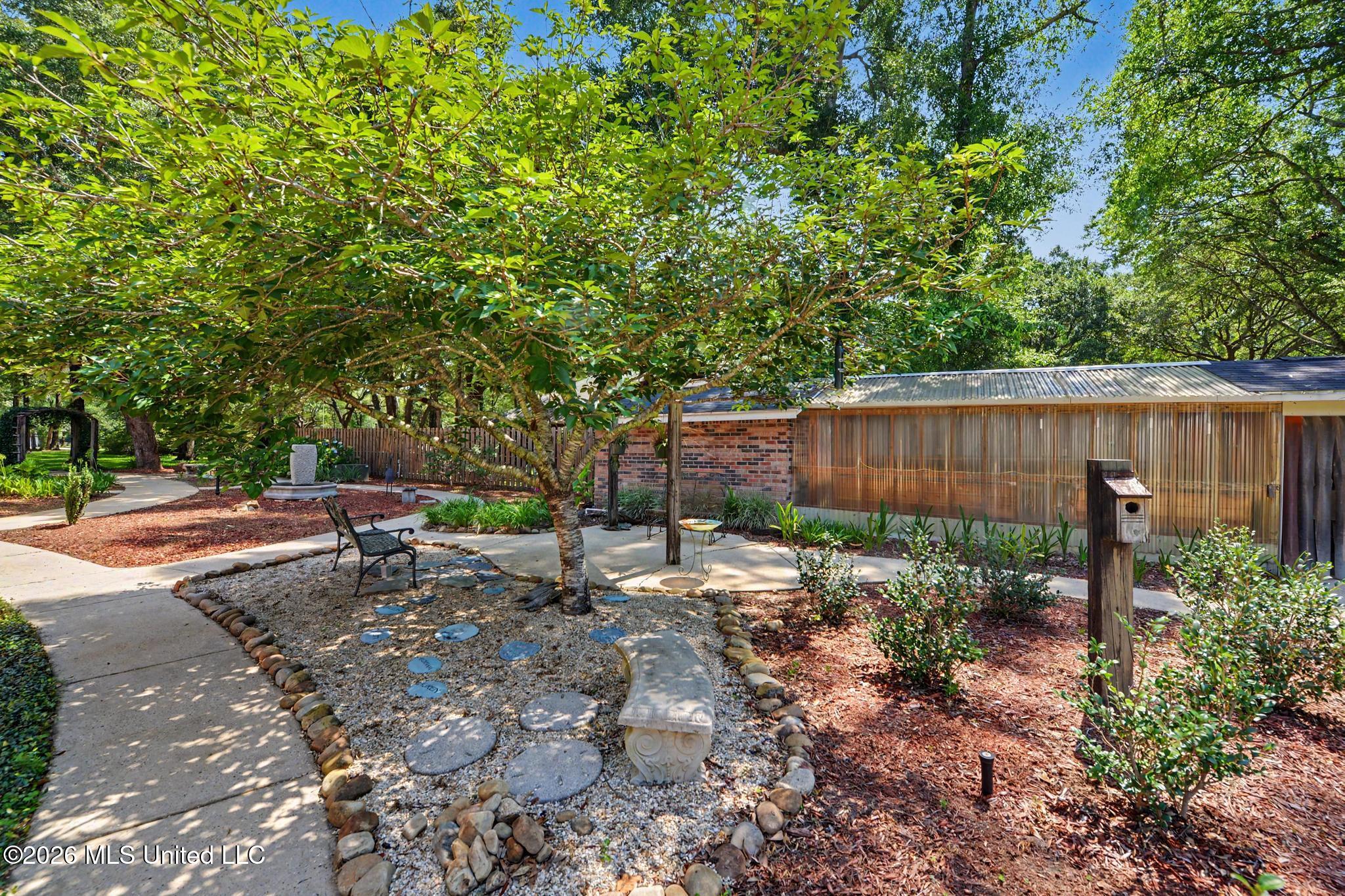 7504 Park Ridge Drive Property Photo 37