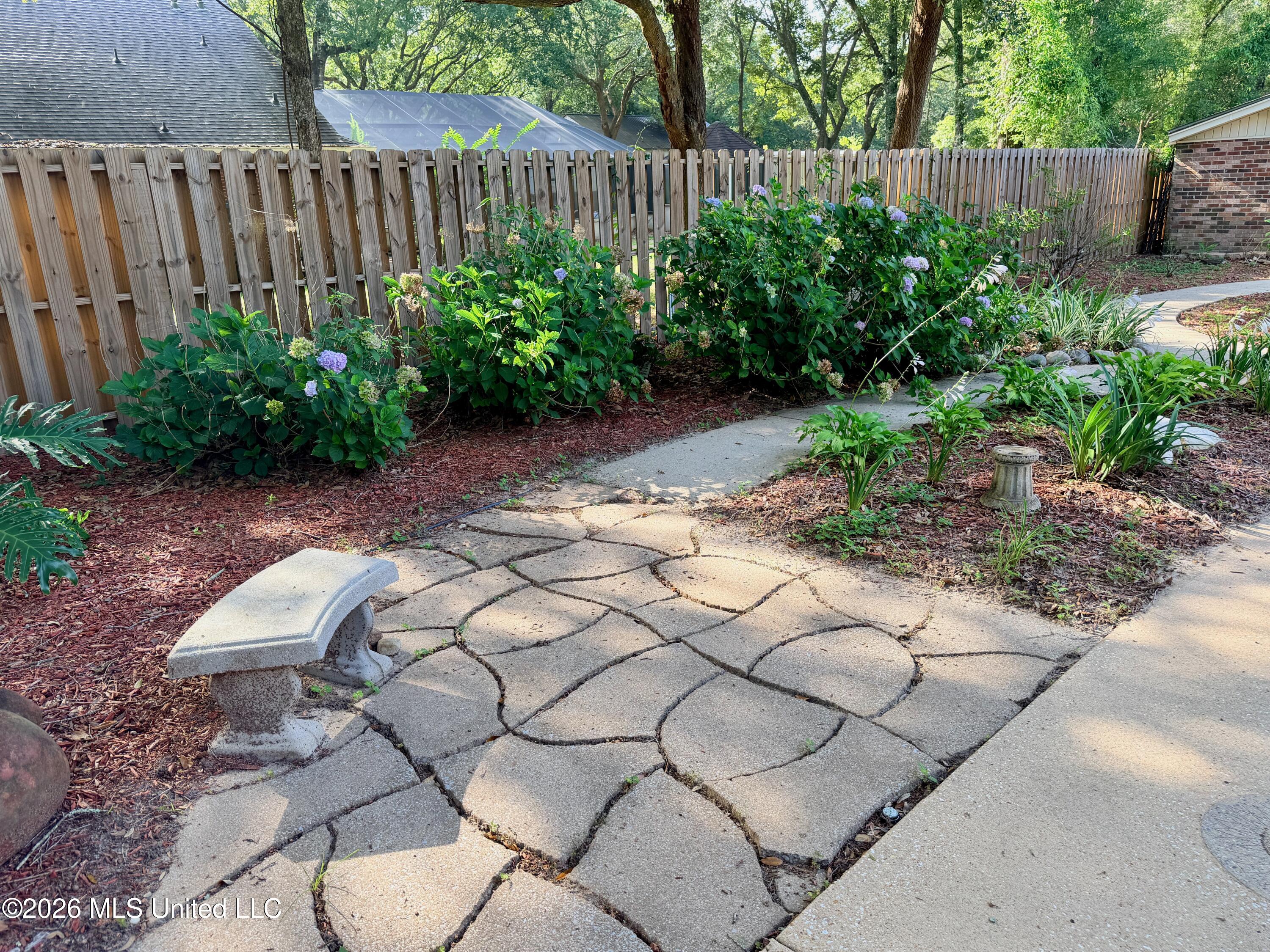 7504 Park Ridge Drive Property Photo 39