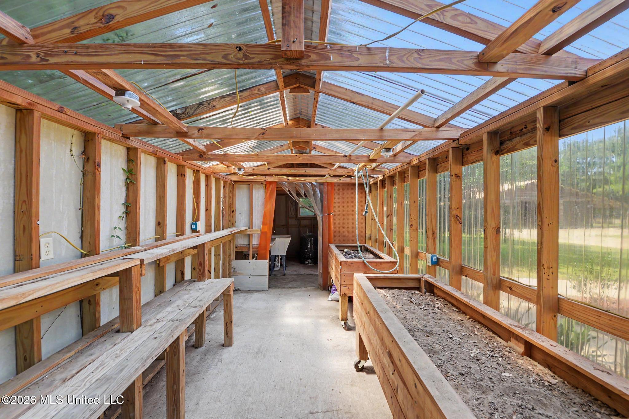 7504 Park Ridge Drive Property Photo 43