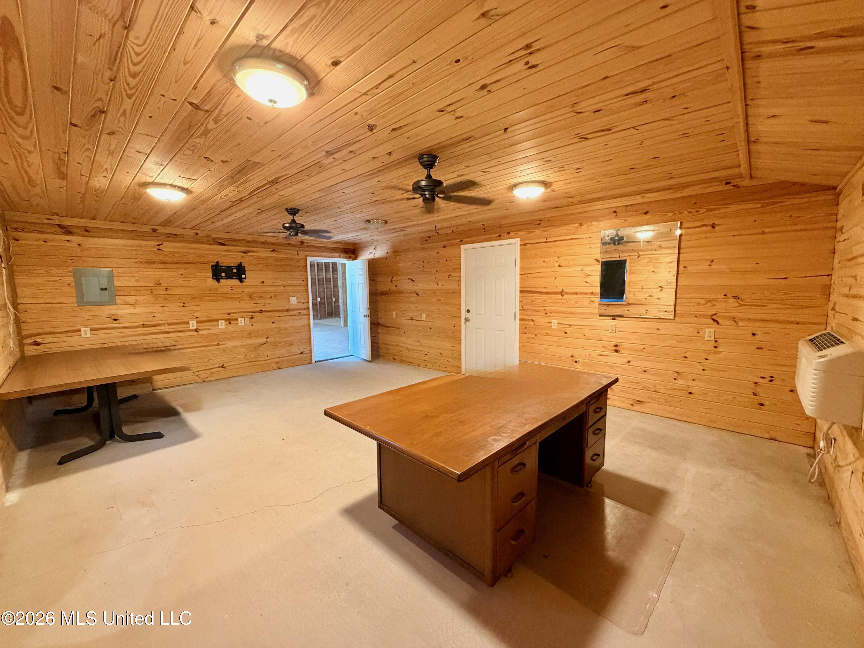 7504 Park Ridge Drive Property Photo 51