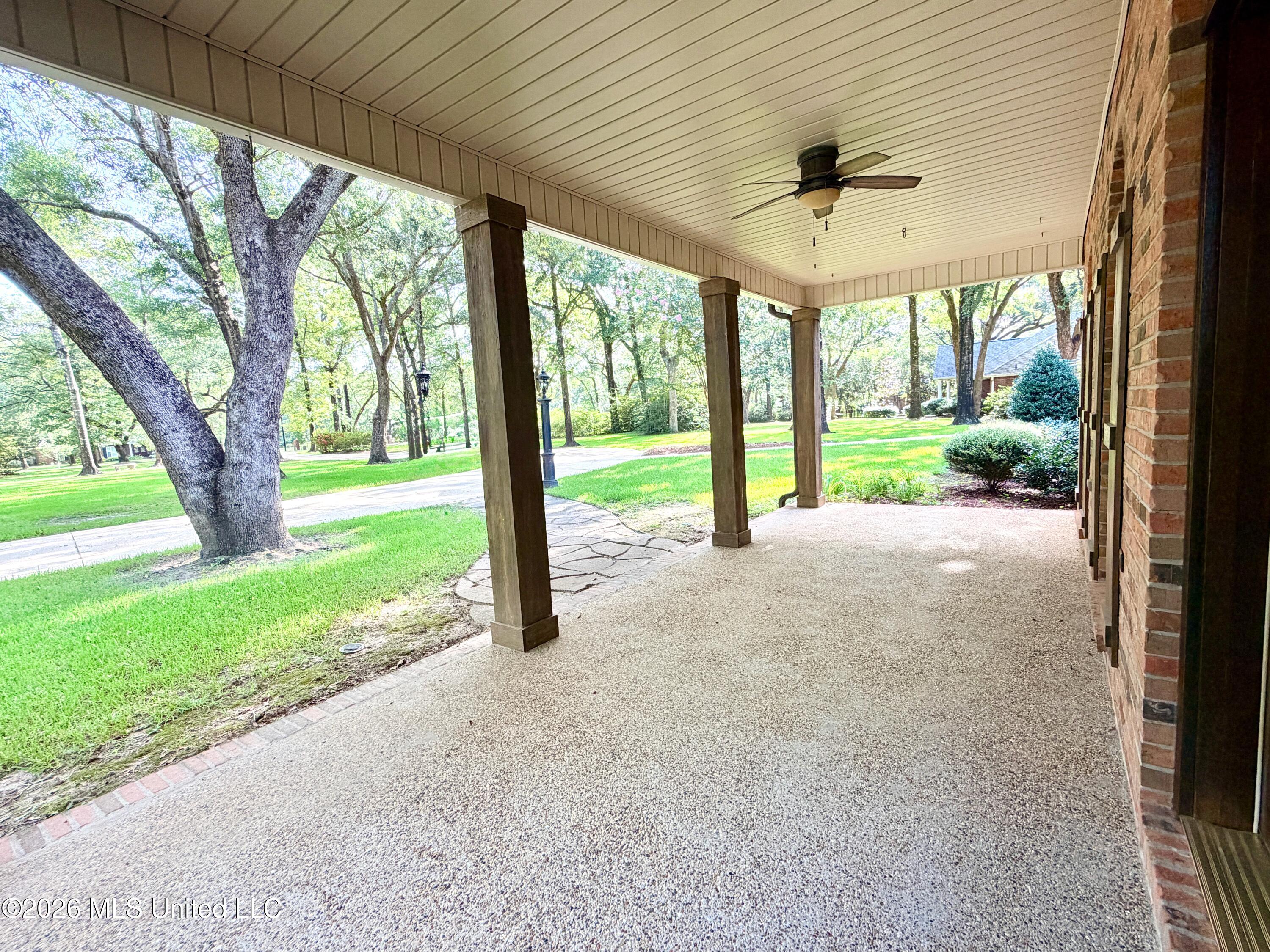 7504 Park Ridge Drive Property Photo 62
