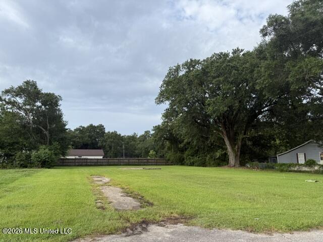 3029 N Highland Avenue Property Photo 2
